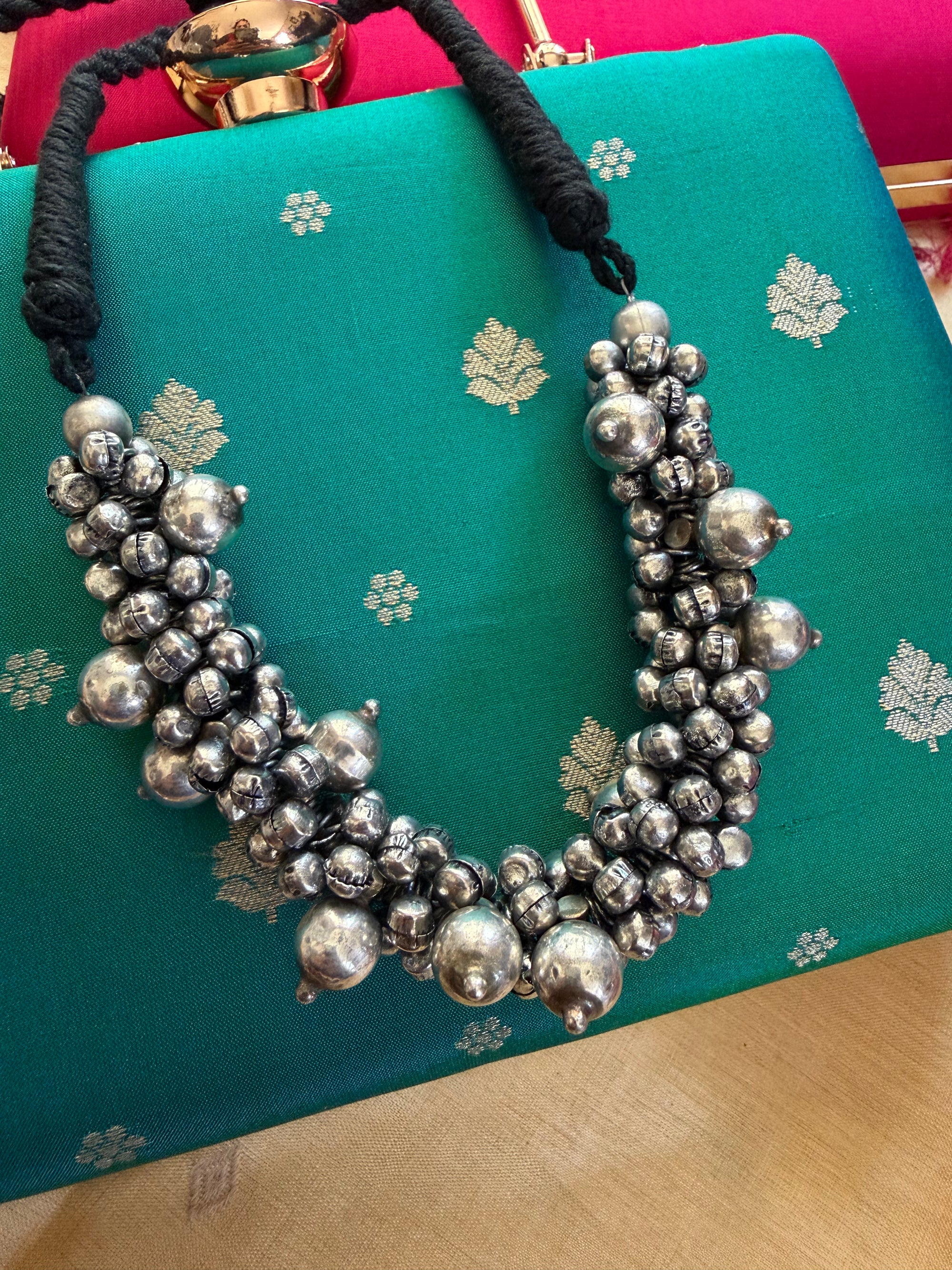 SILVER TONED JEWELRY : Ghunguroo