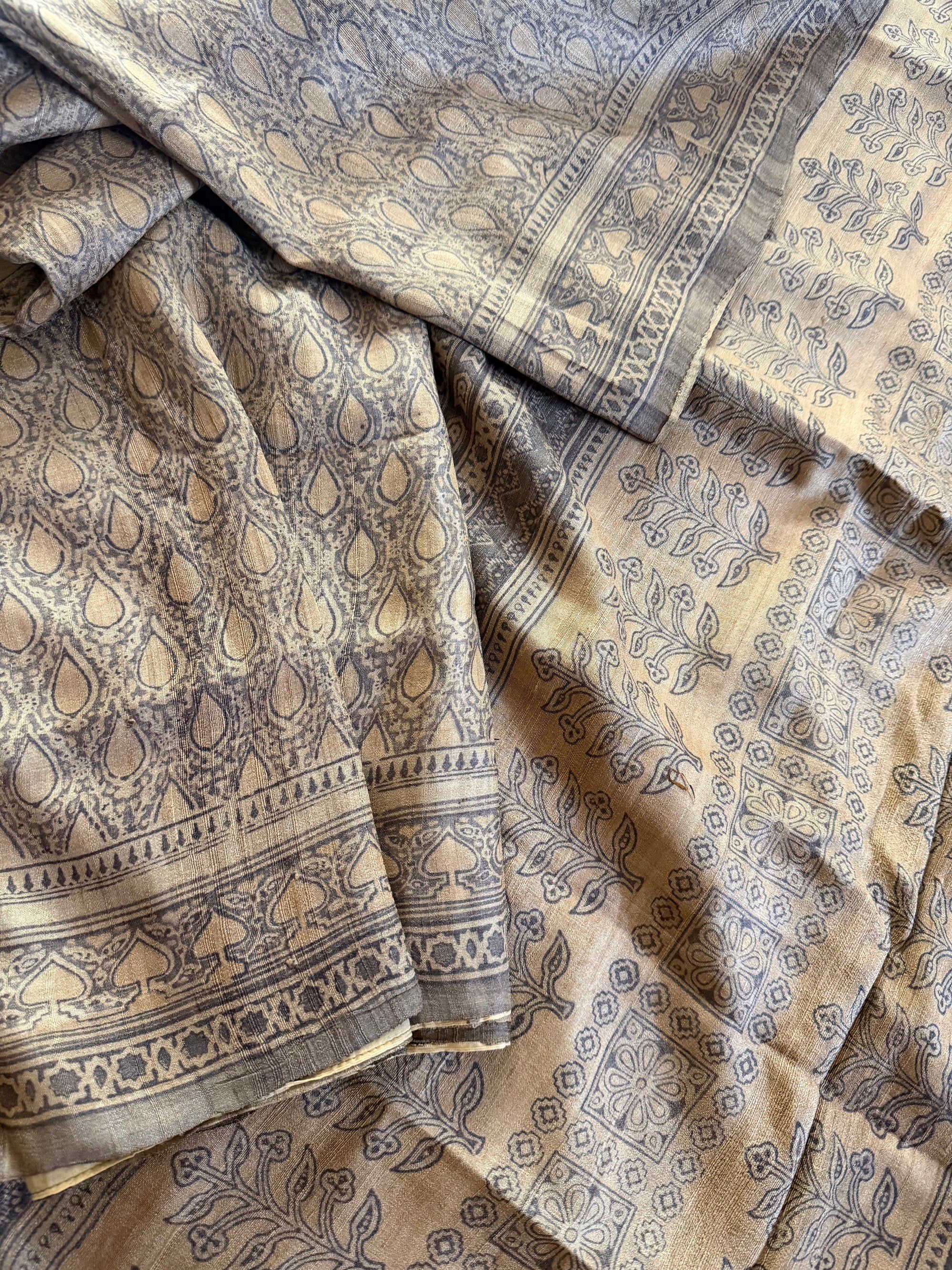 Blockprinted Kodalikaruppur - Tussar