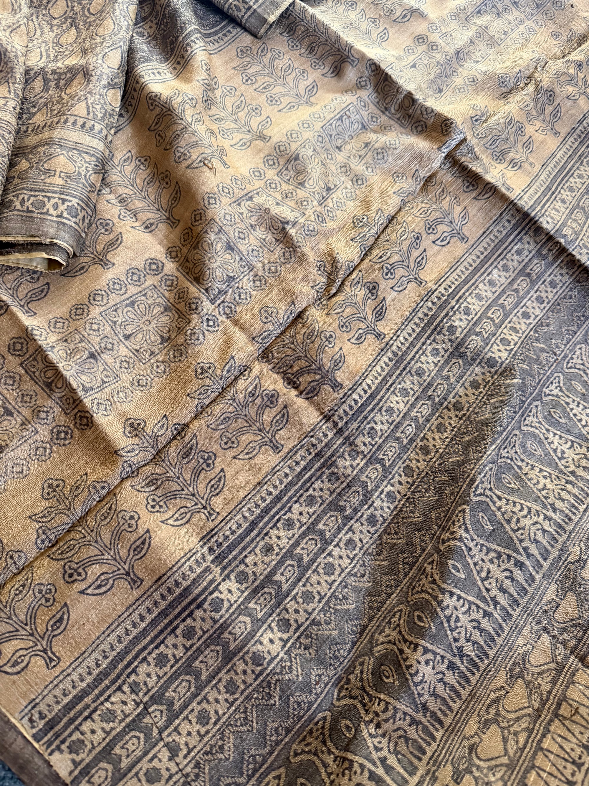 Blockprinted Kodalikaruppur - Tussar