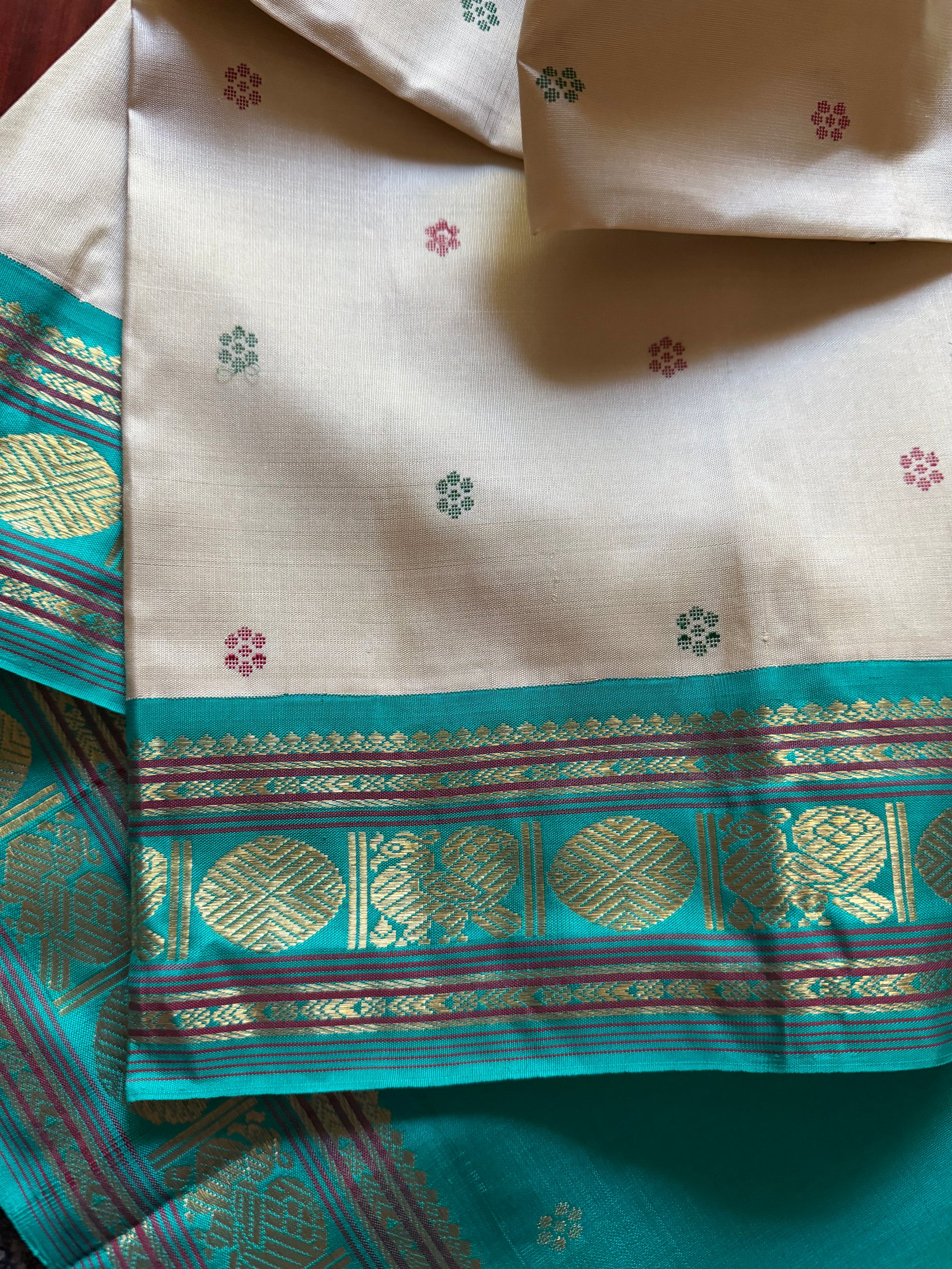 Korvai  Kanjivaram - Vintage Recreation Saree 