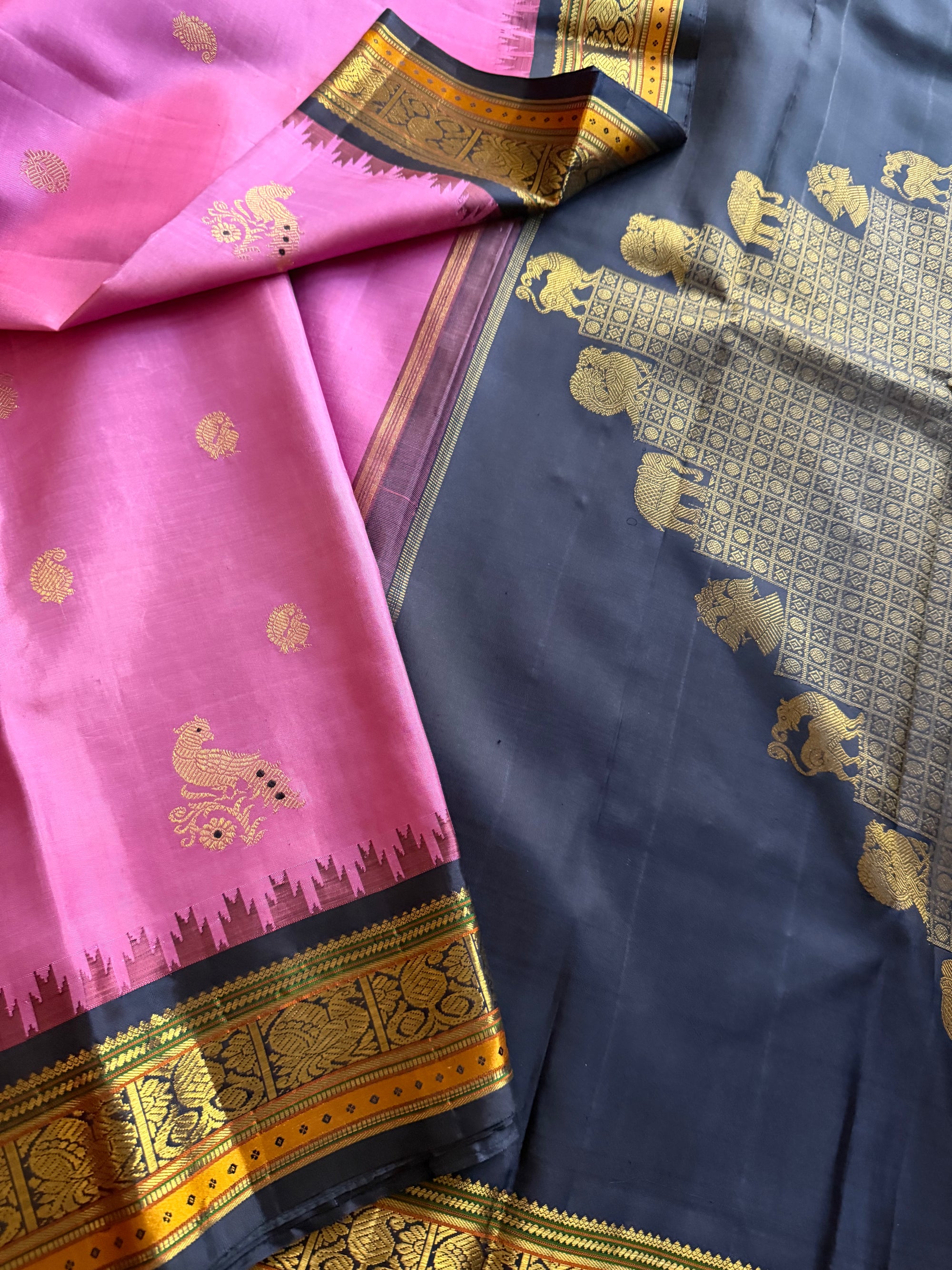 MYTHILI: Mauve Lilac + Navy Blue