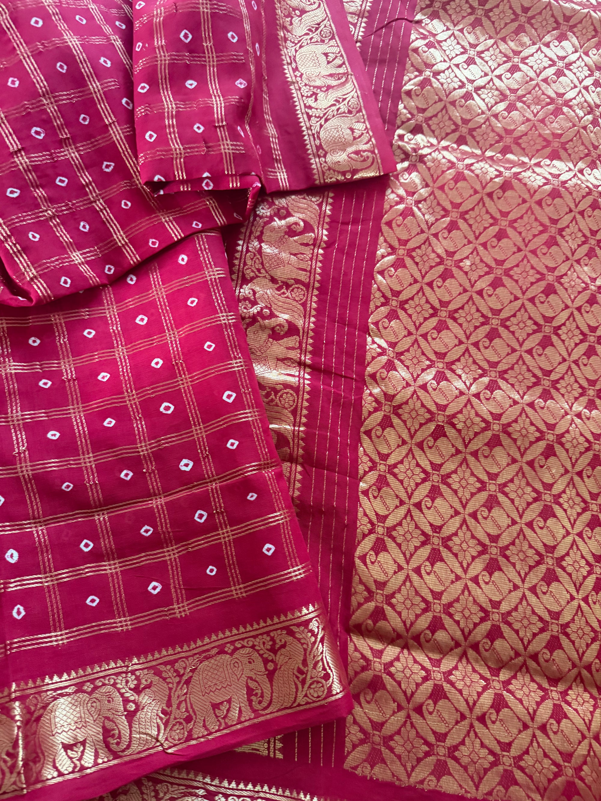 Handknotted Sungudi - Elephant Pet (reddish pink)