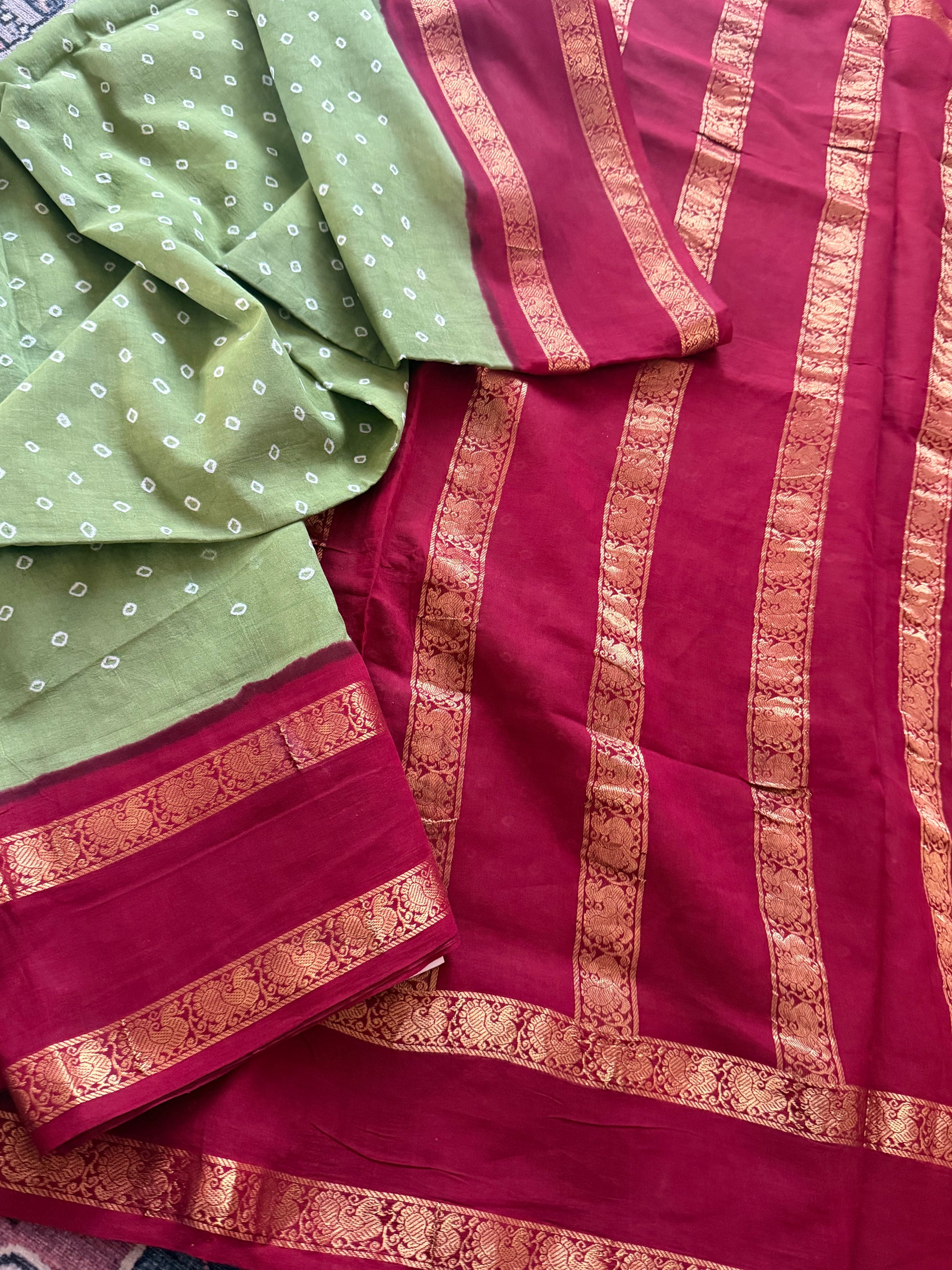 Handknotted Sungudi - Rettapettu (Green &amp; Red)