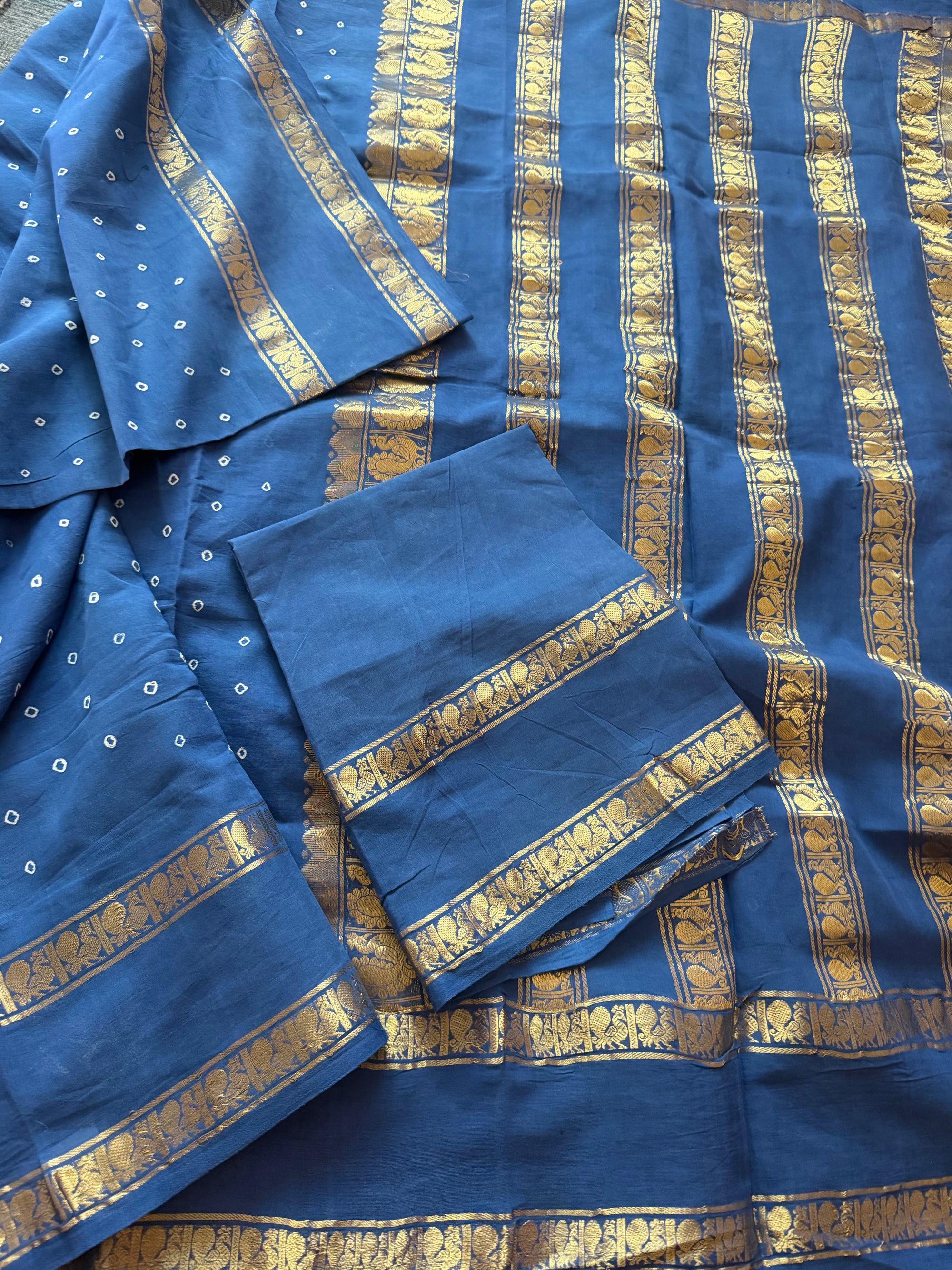 Handknotted Sungudi - Rettapettu (Cobalt Blue)