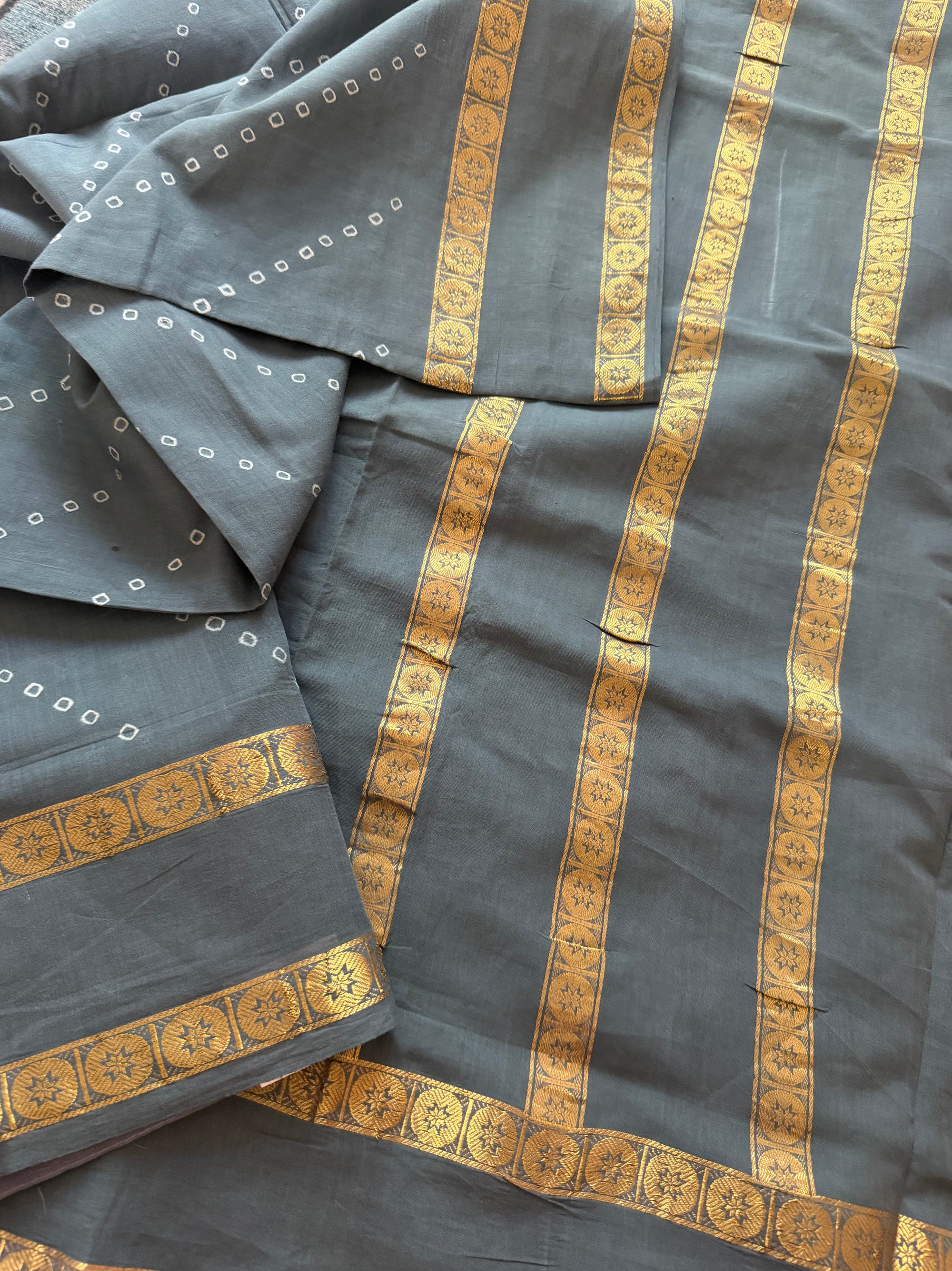 Handknotted Sungudi - Rettapettu (Slate blue-grey)