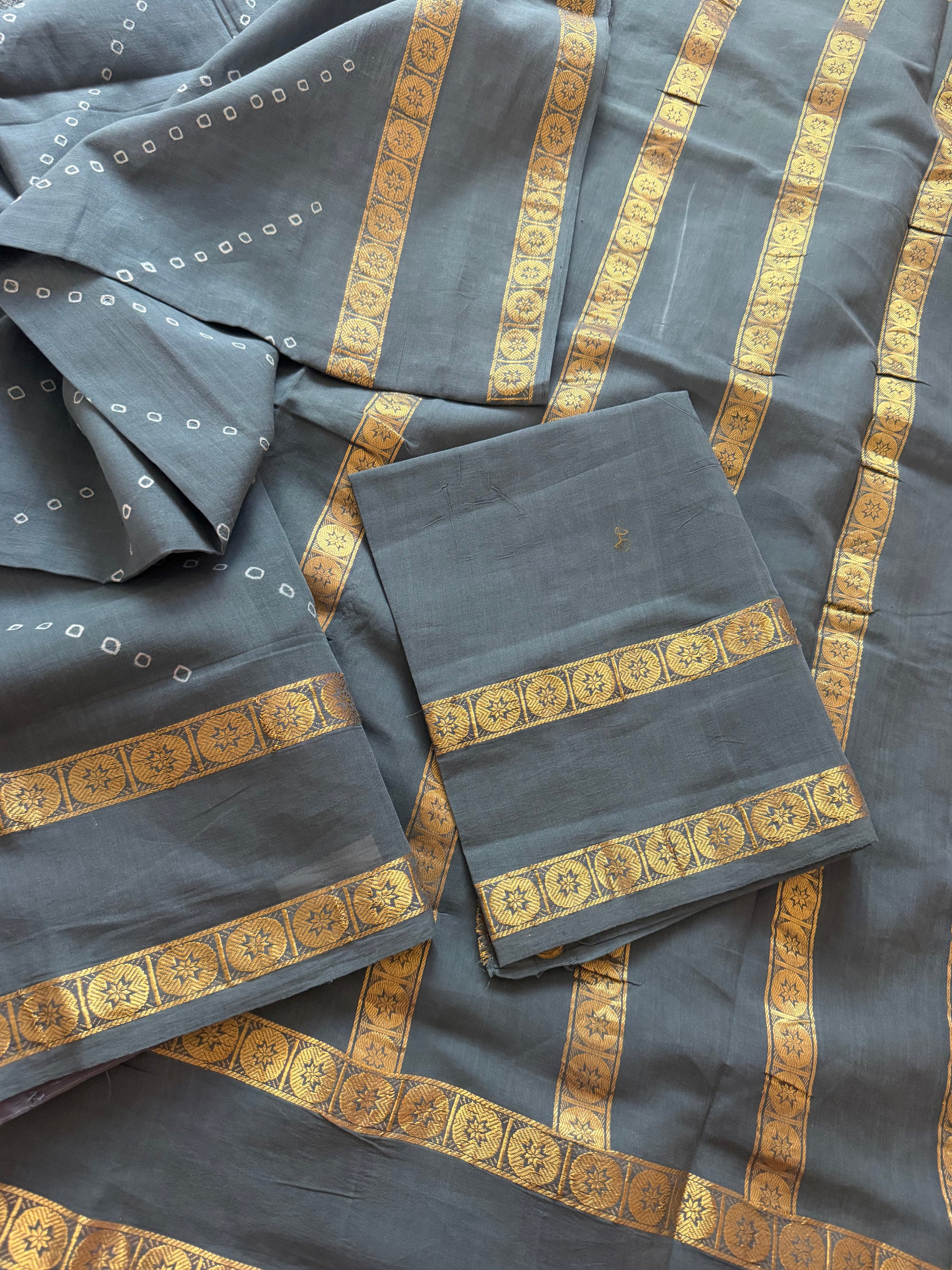 Handknotted Sungudi - Rettapettu (Slate blue-grey)