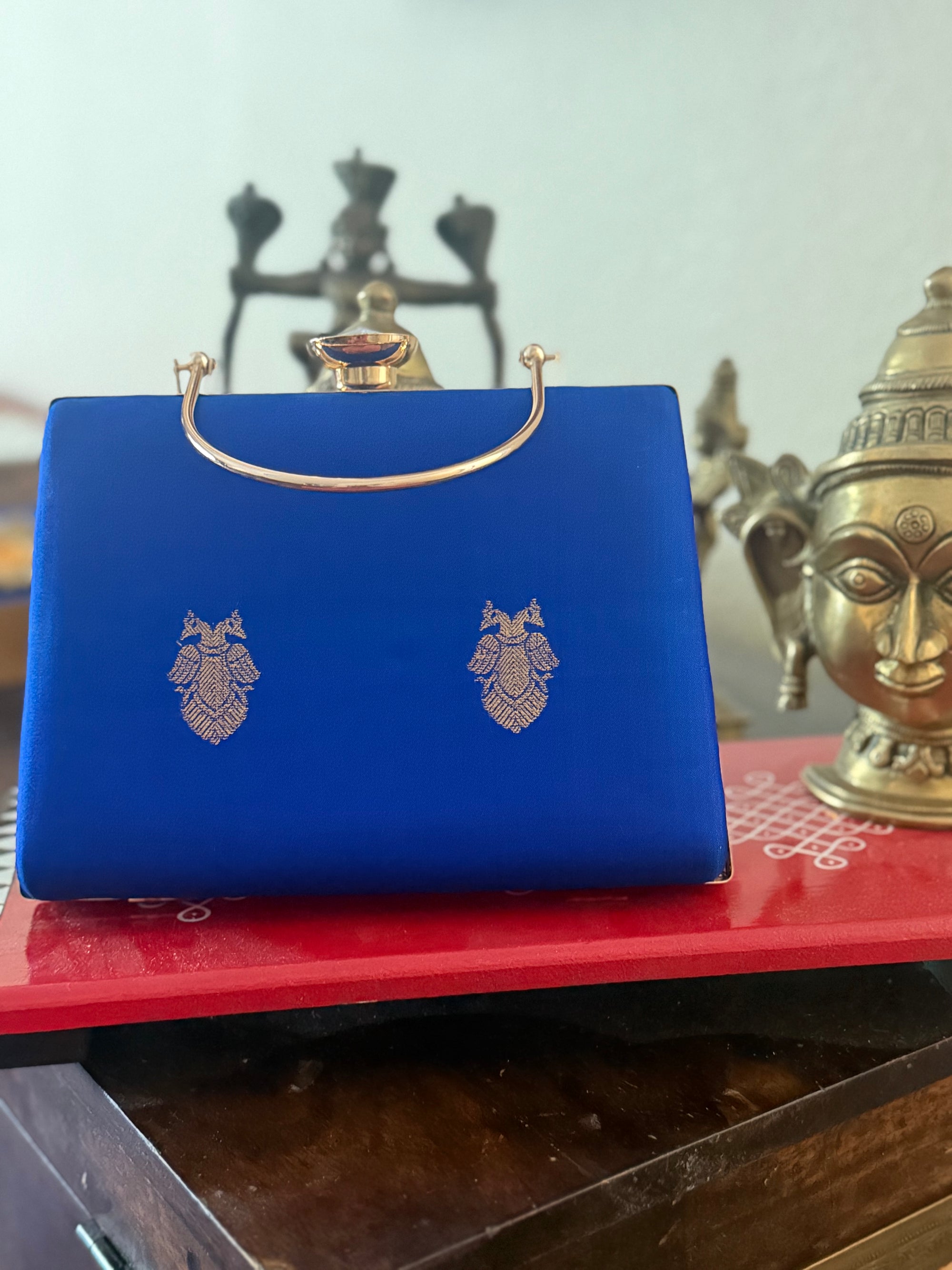 CLUTCH : Kanjivaram Silk (Peacock Blue)