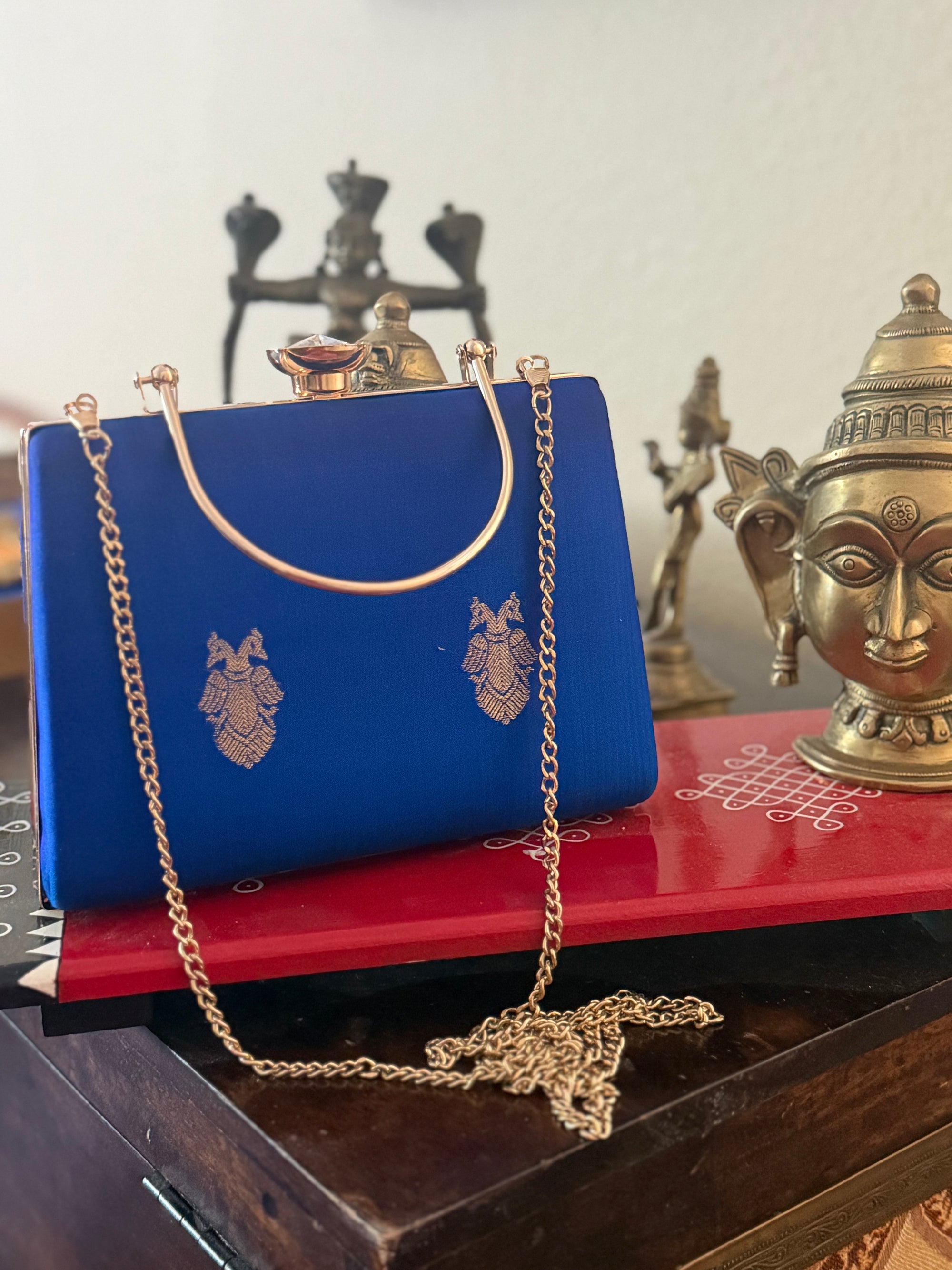 CLUTCH : Kanjivaram Silk (Peacock Blue)