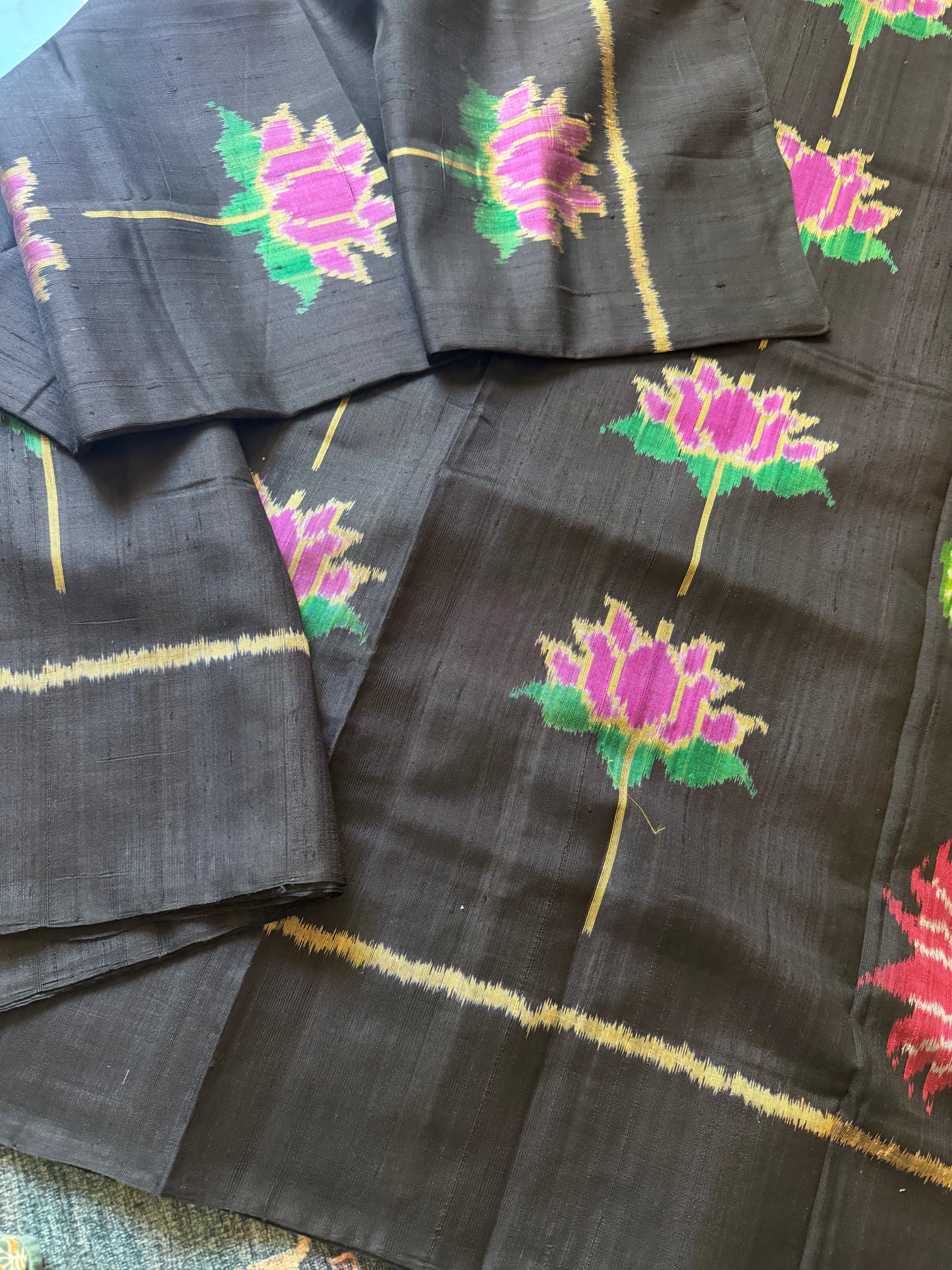 Patola Ikat Raw Silk : Black