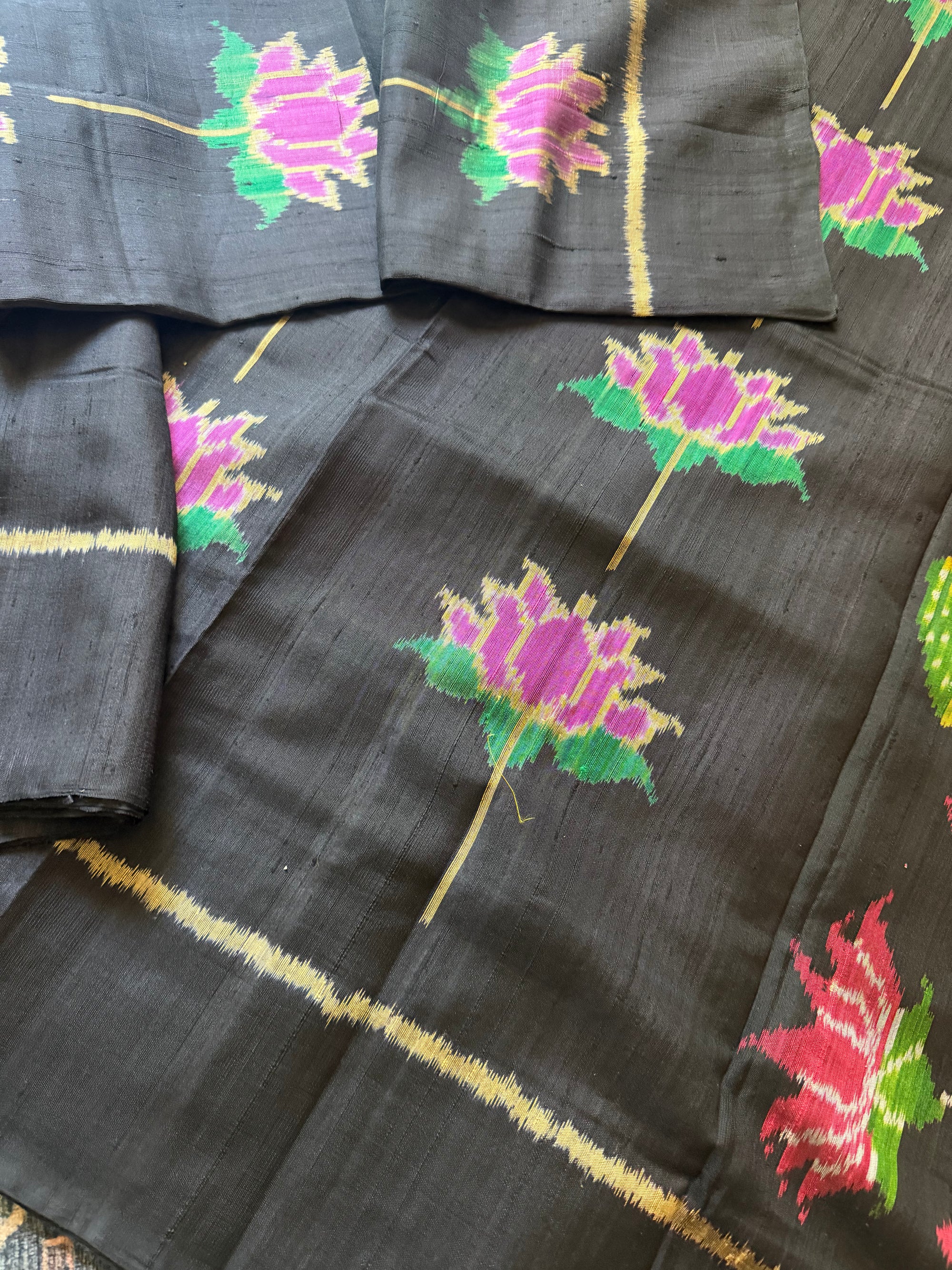 Patola Ikat Raw Silk : Black