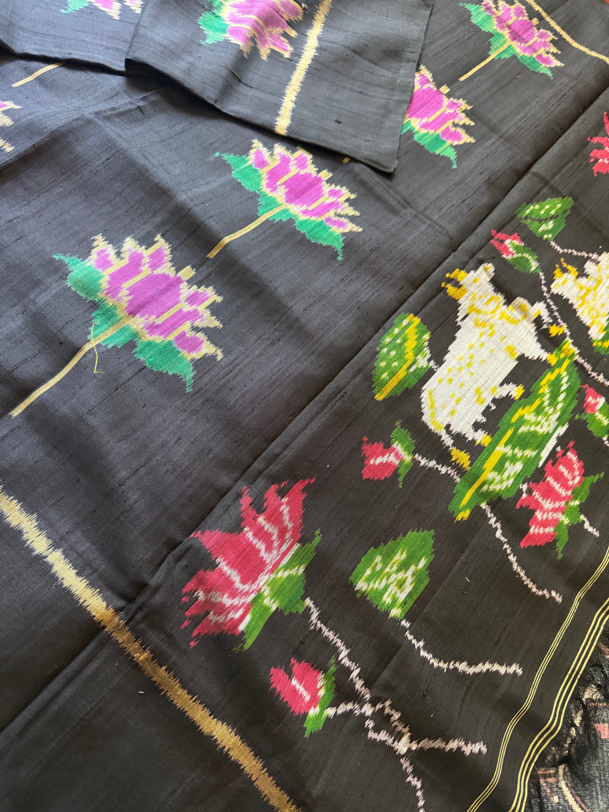 Patola Ikat Raw Silk : Black