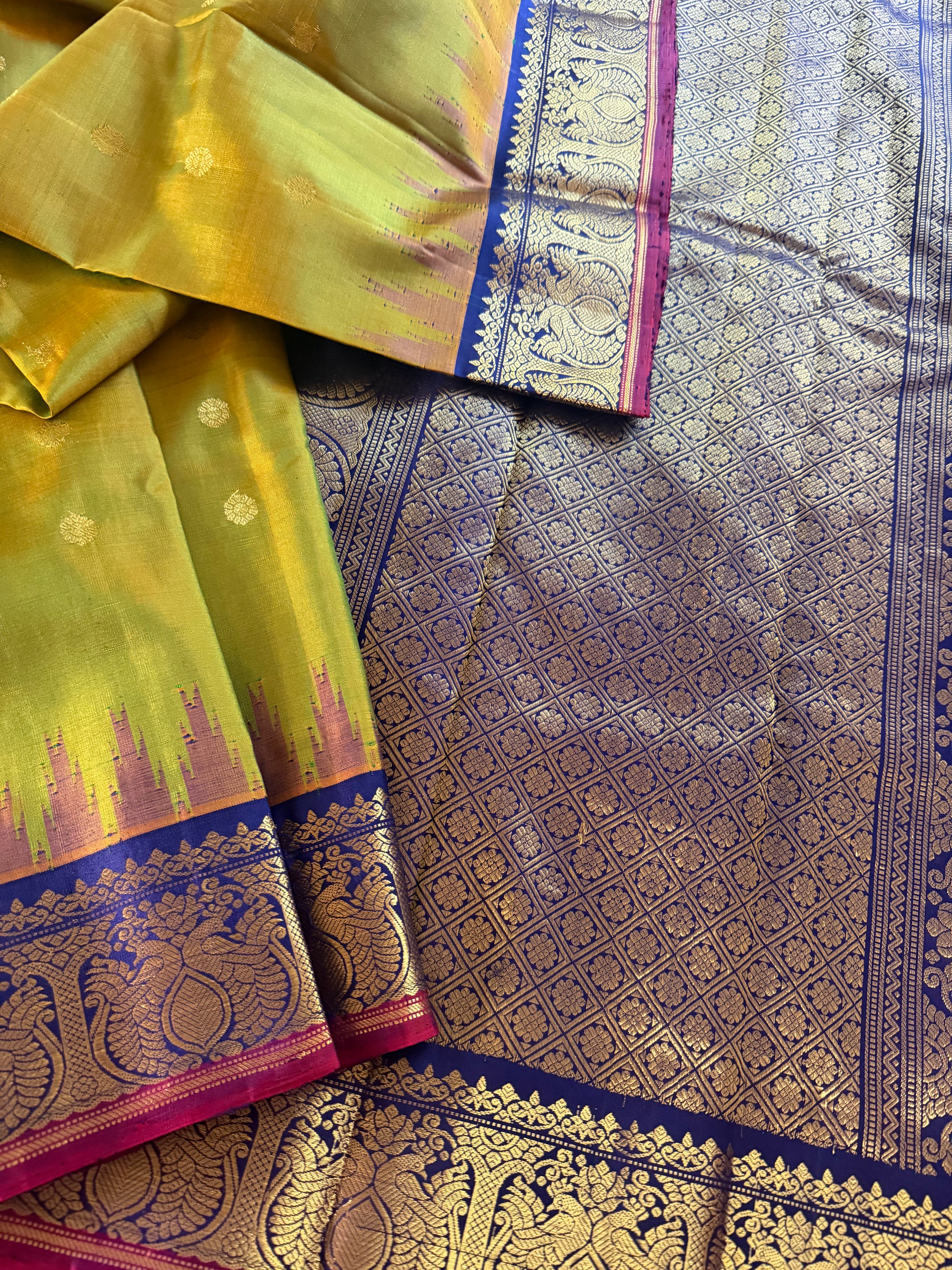 Kuttu Gadwal Silk : Olive Green + Ink Blue