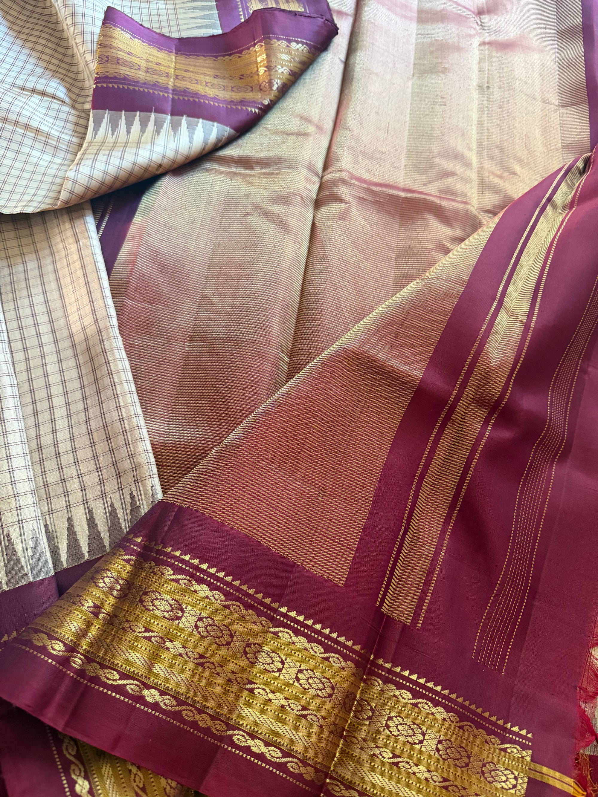 Kuttu Gadwal Silk : Wheat + Brown
