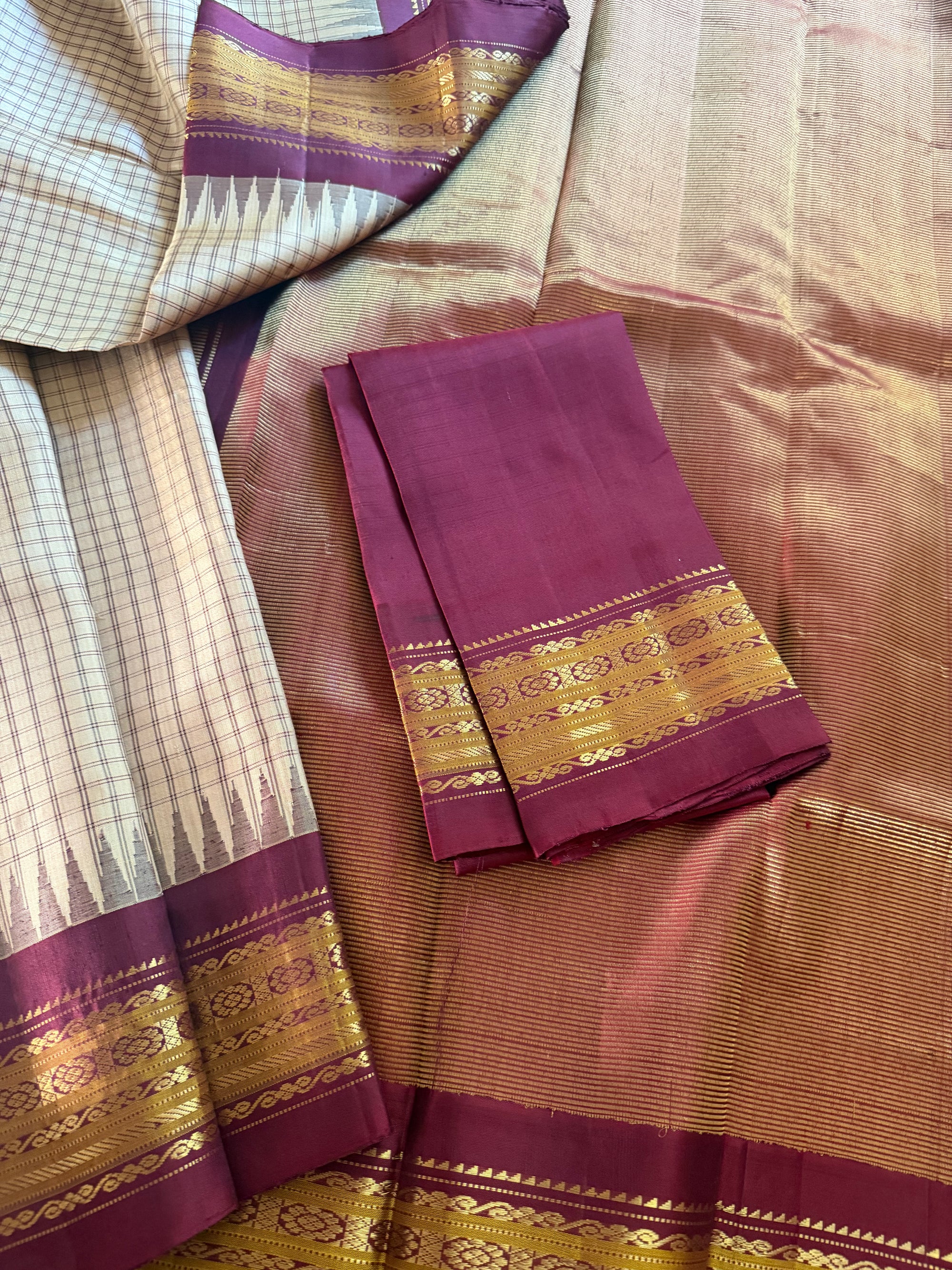 Kuttu Gadwal Silk : Wheat + Brown
