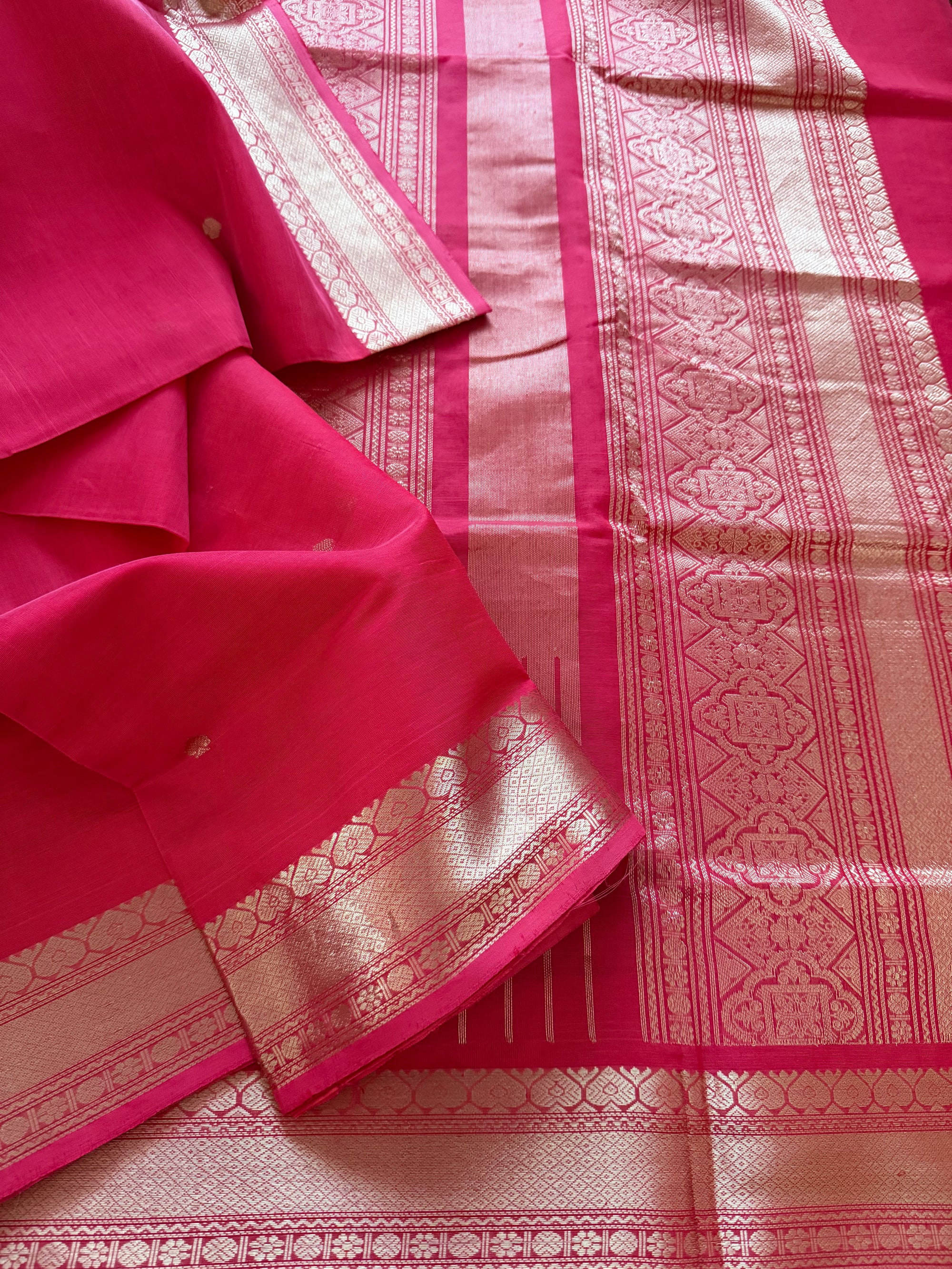 Silk Cotton :  Reddish Pink Self borders