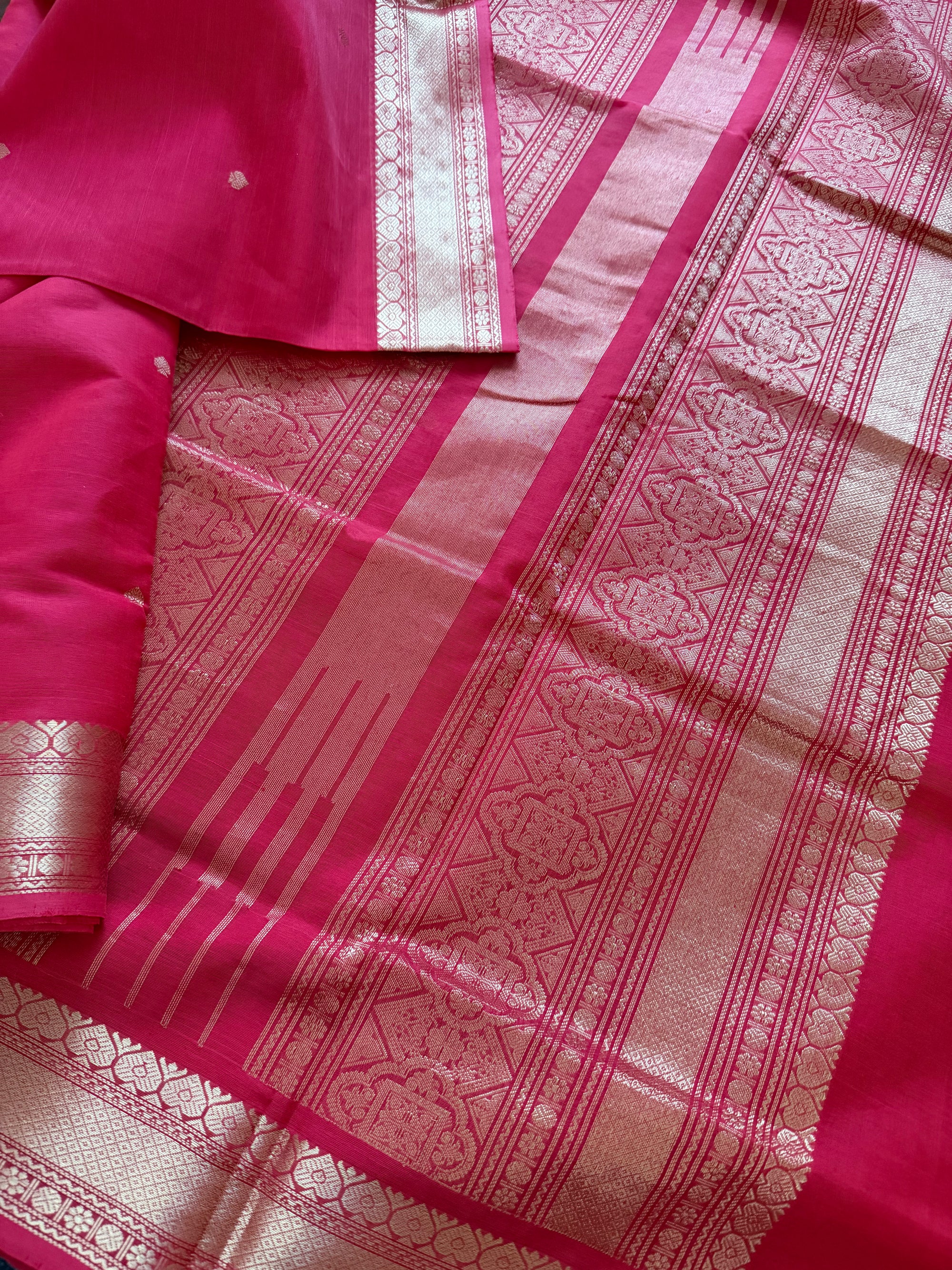 Silk Cotton :  Reddish Pink Self borders