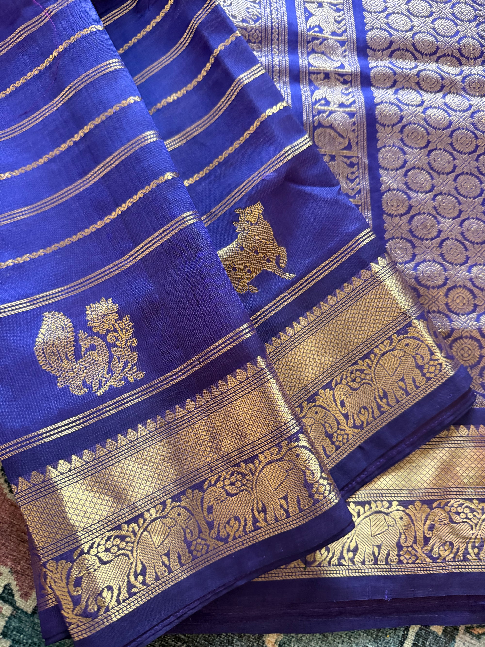 Silk Cotton :  Purple veldhari with beetu buttas