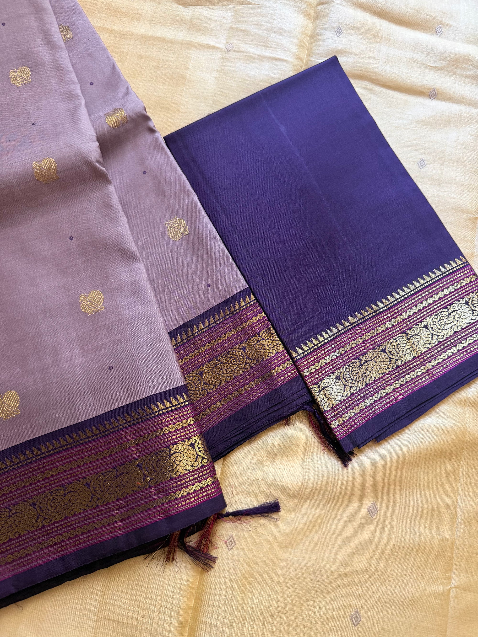 MYTHILI:  Korvai Kanjivaram Silk (Oil Lavender + Aubergine)