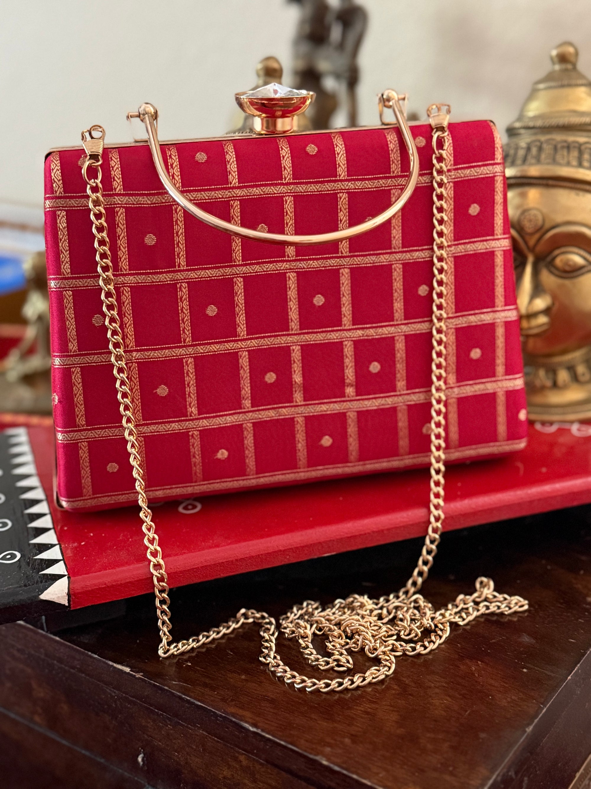 CLUTCH : Kanjivaram Silk (Reddish Pink)
