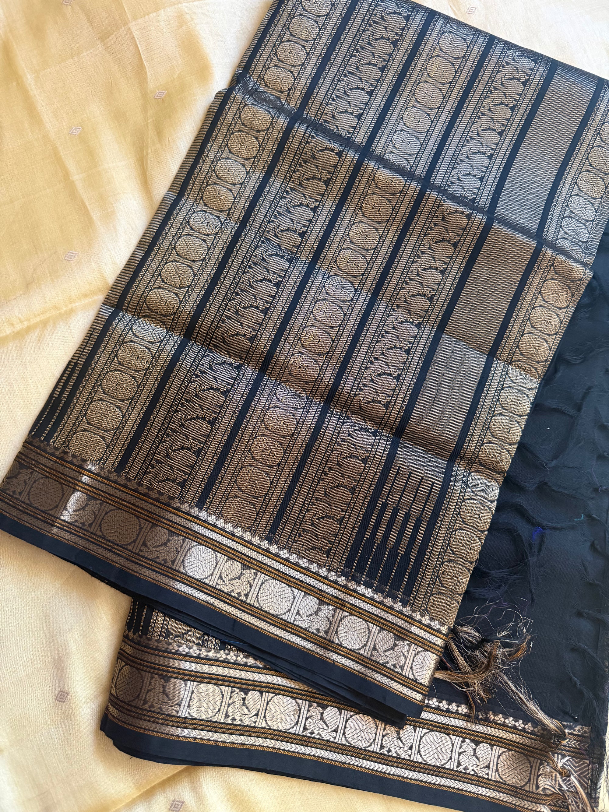 Silk Cotton : Double Pallu (Black)