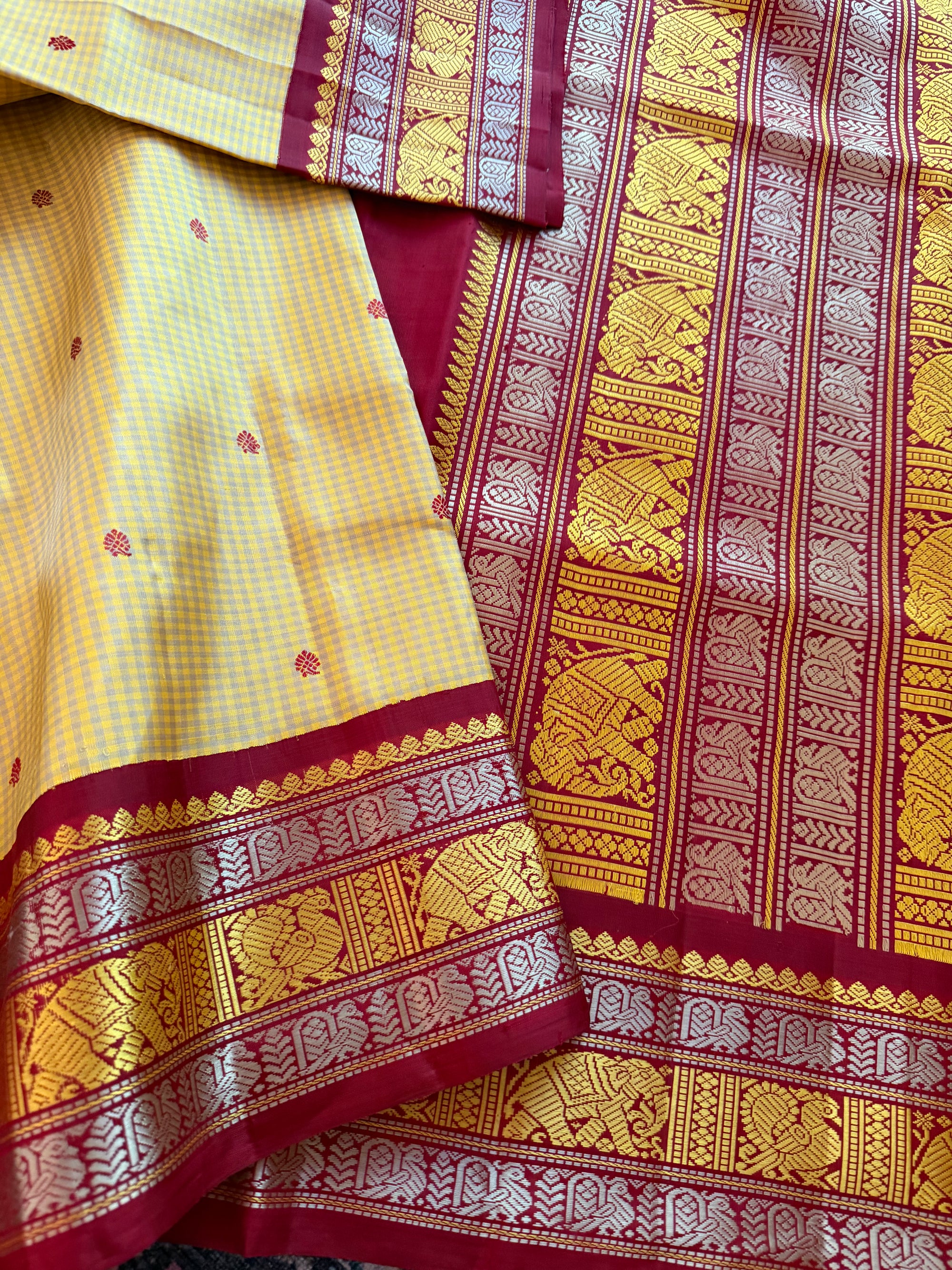 No Zari Kanjivaram Silk: Kasa Kasa Kattam