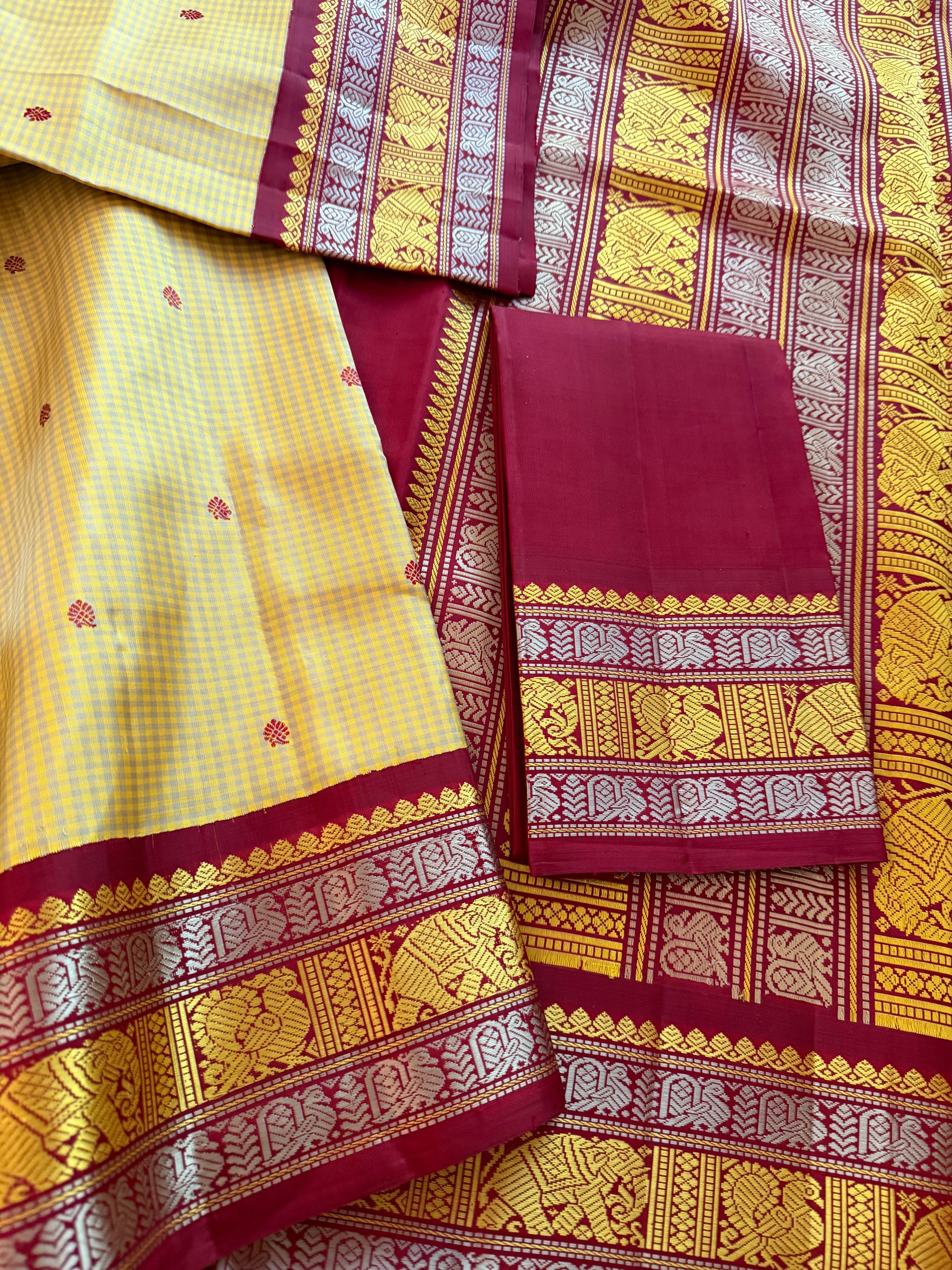 No Zari Kanjivaram Silk: Kasa Kasa Kattam