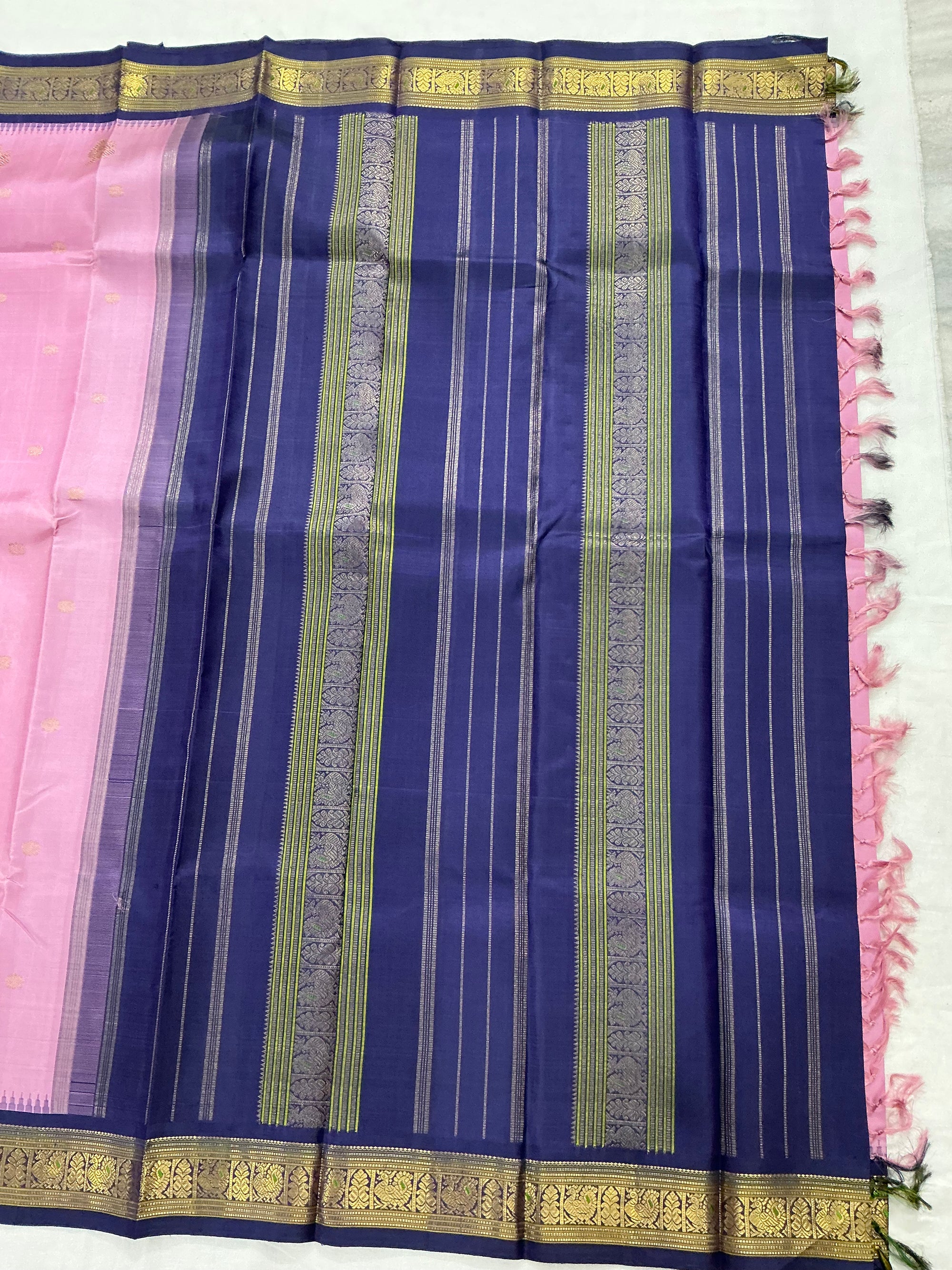 MYTHILI:   Korvai Kanjivaram Silk (Lavender Pink &amp; Navy)