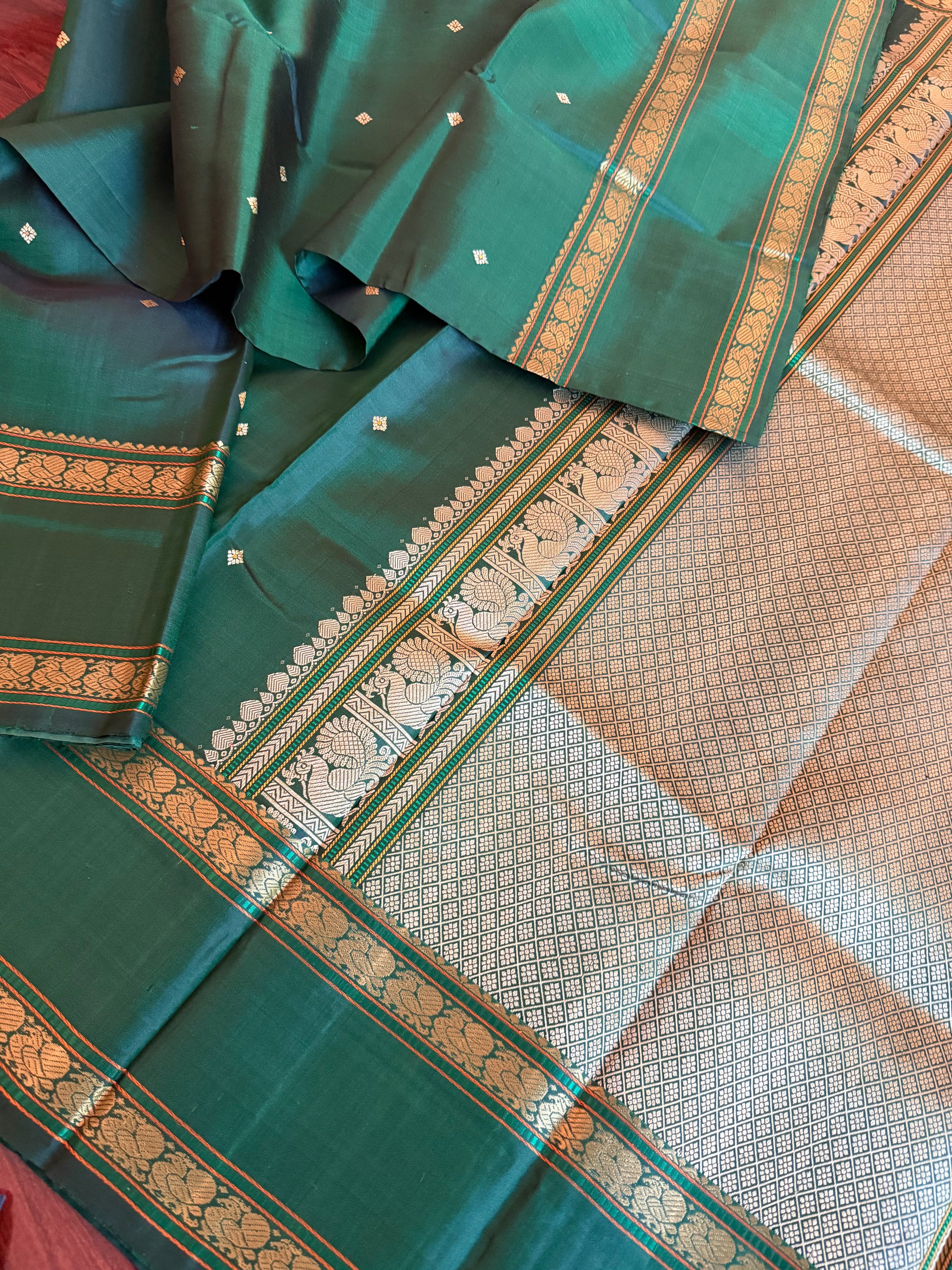 No Zari Kanjivaram Silk: Bottle Green