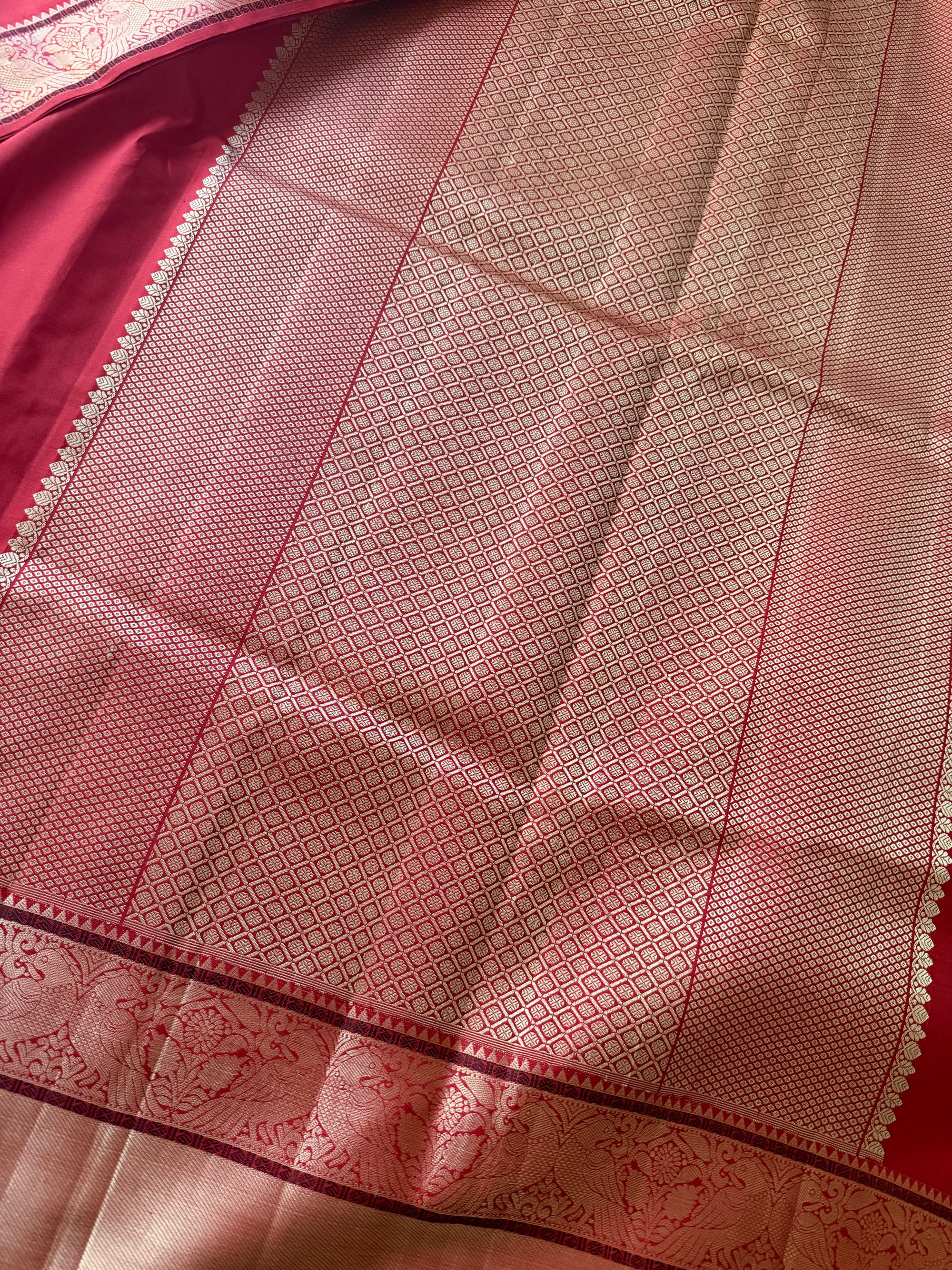 No Zari  Kanjivaram Silk : Jodi Kili (Red)