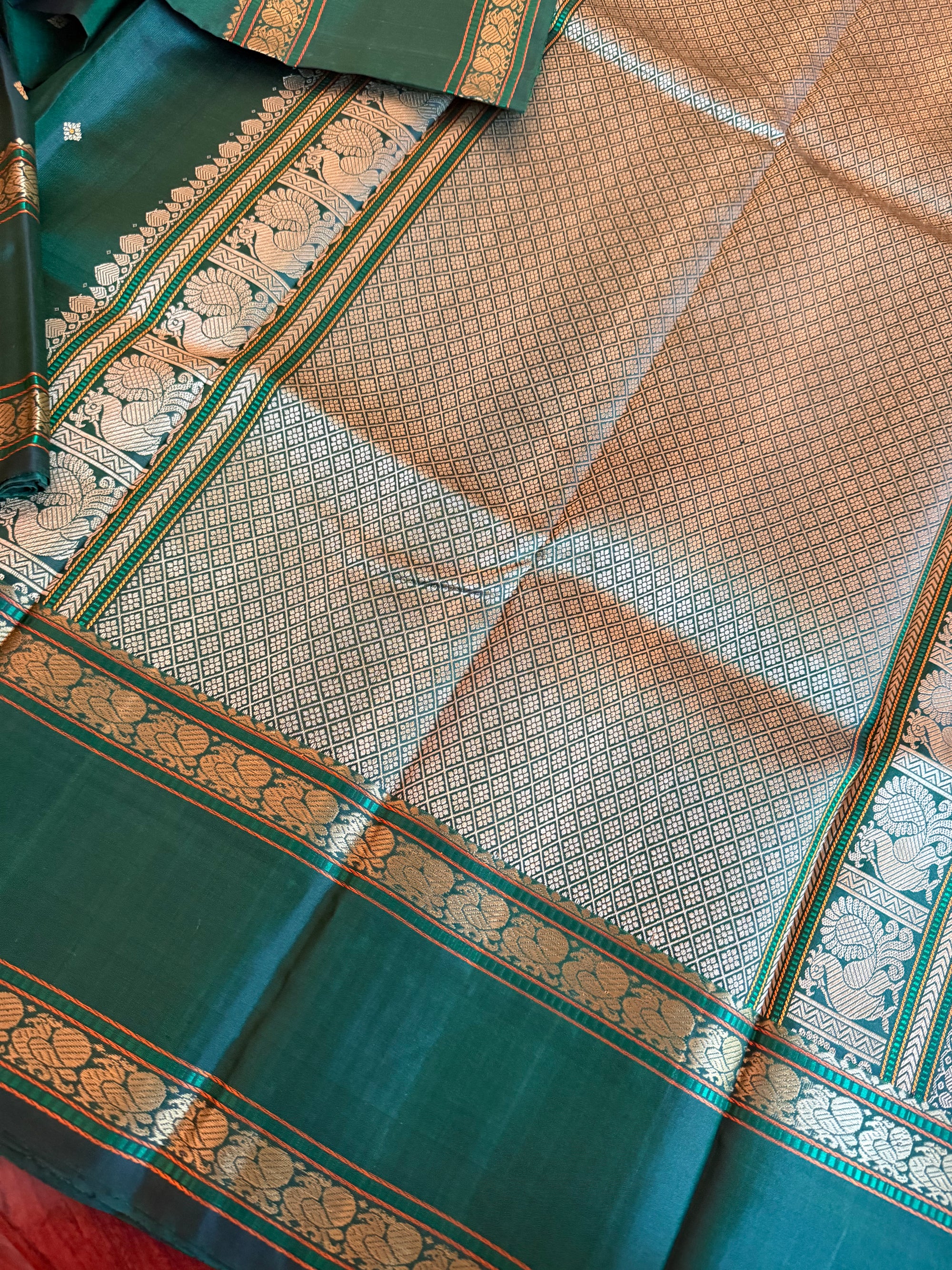 No Zari Kanjivaram Silk: Bottle Green