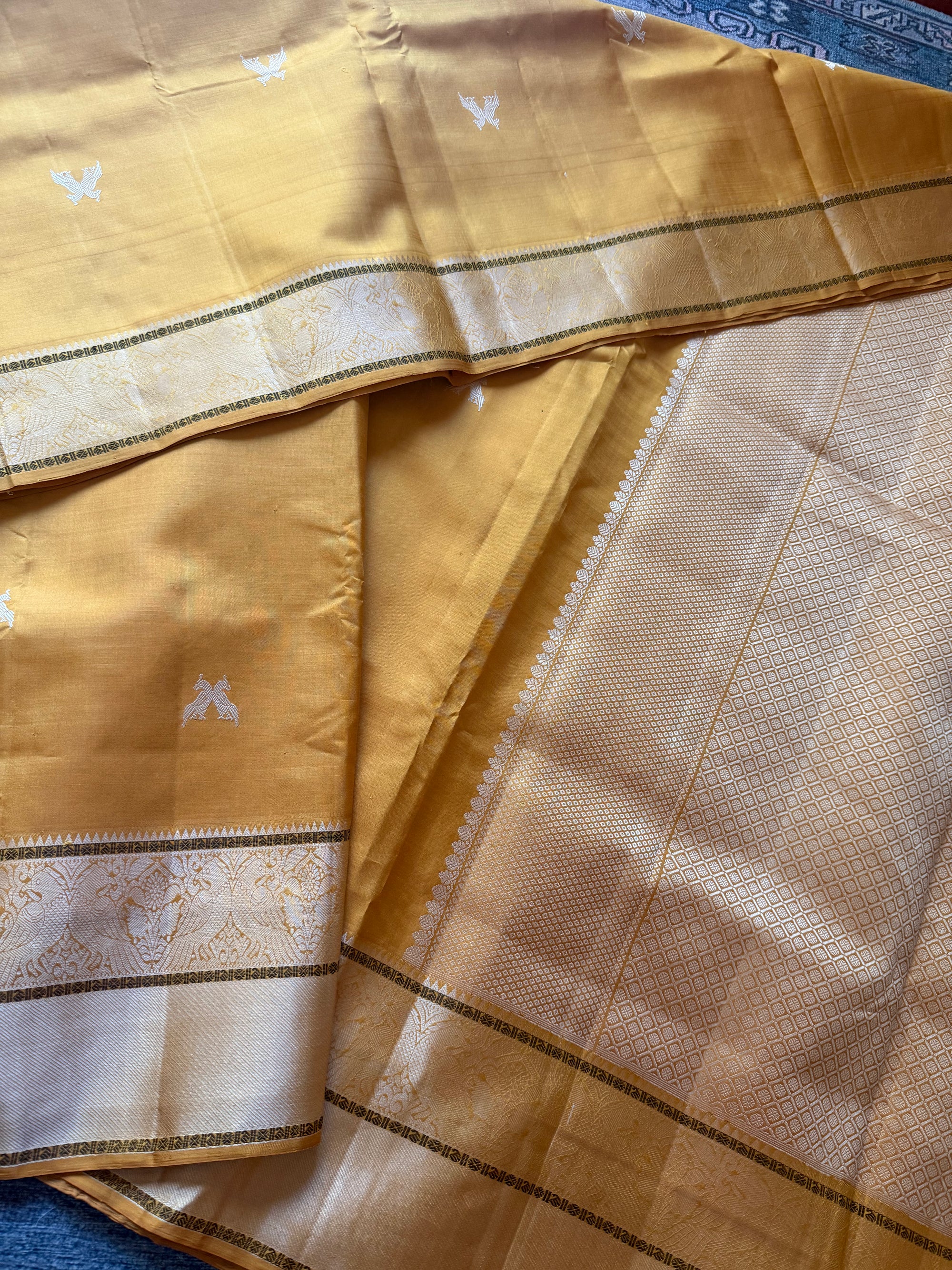 No Zari  Kanjivaram Silk : Jodi Kili (Yellow)