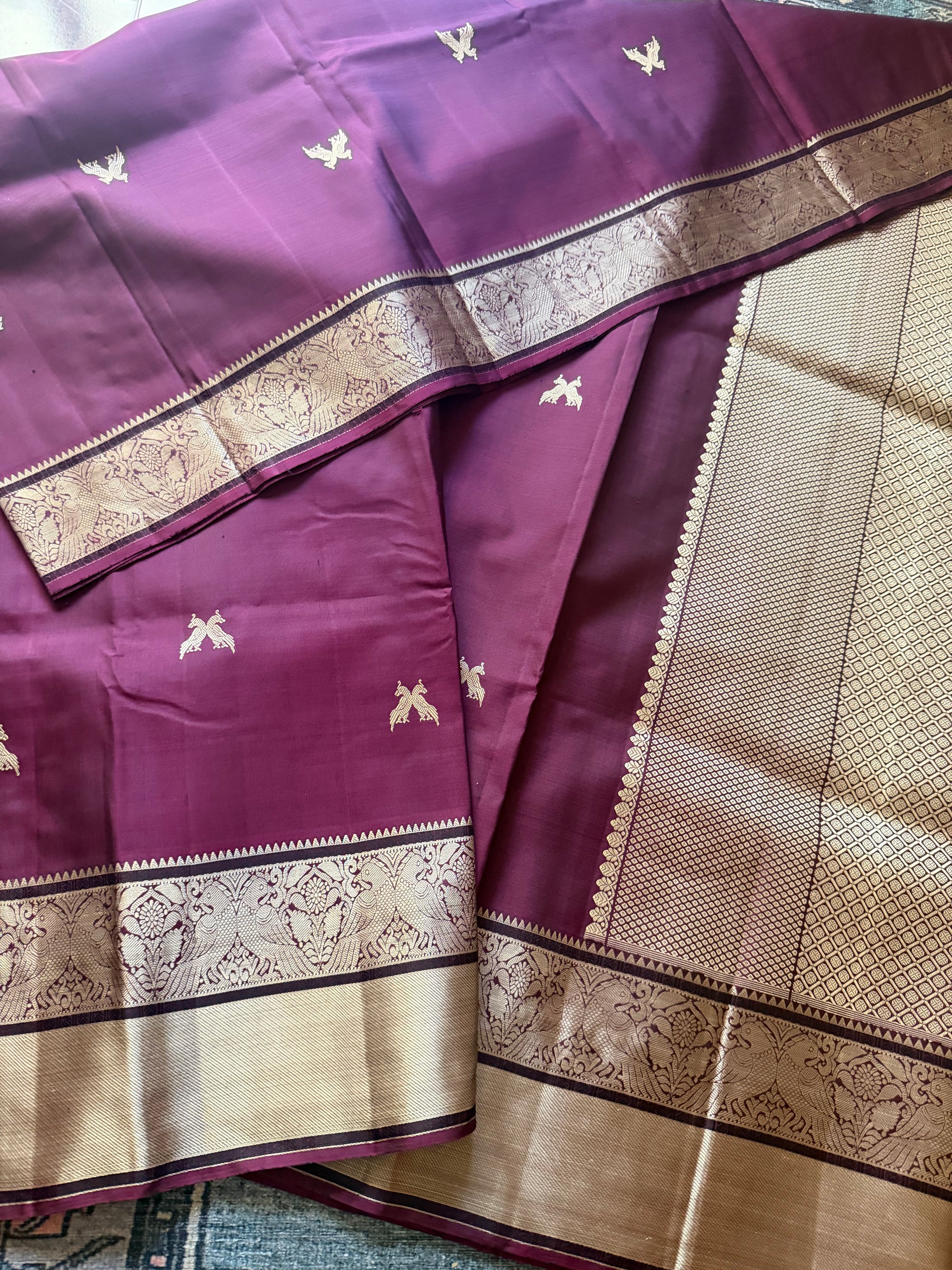 No Zari  Kanjivaram Silk : Jodi Kili (Wine Purple)