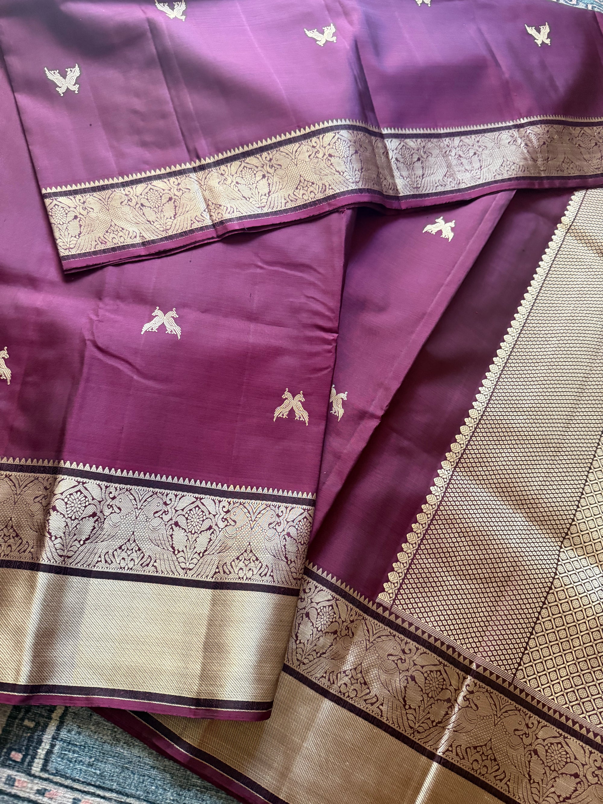 No Zari  Kanjivaram Silk : Jodi Kili (Wine Purple)