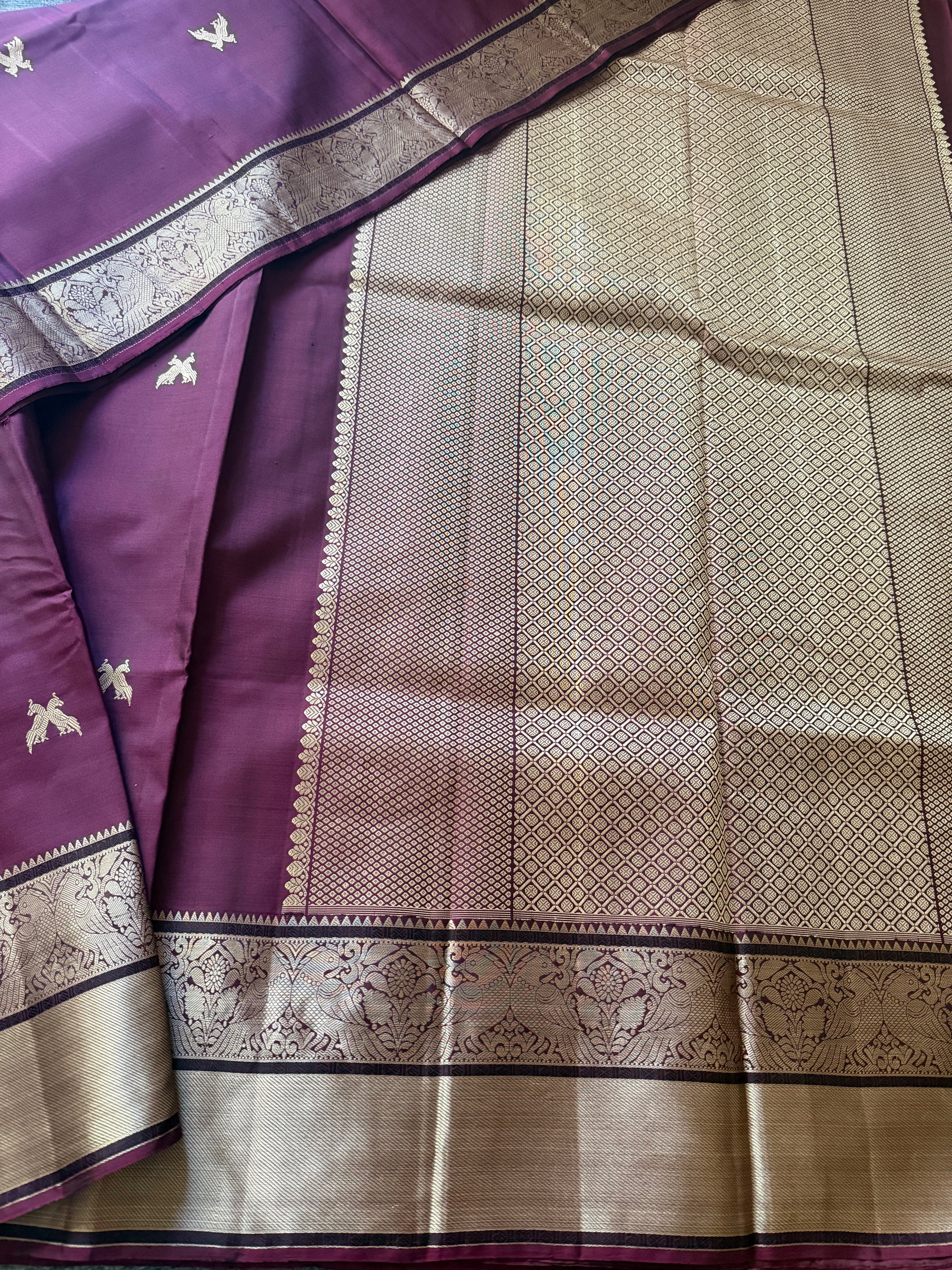 No Zari  Kanjivaram Silk : Jodi Kili (Wine Purple)