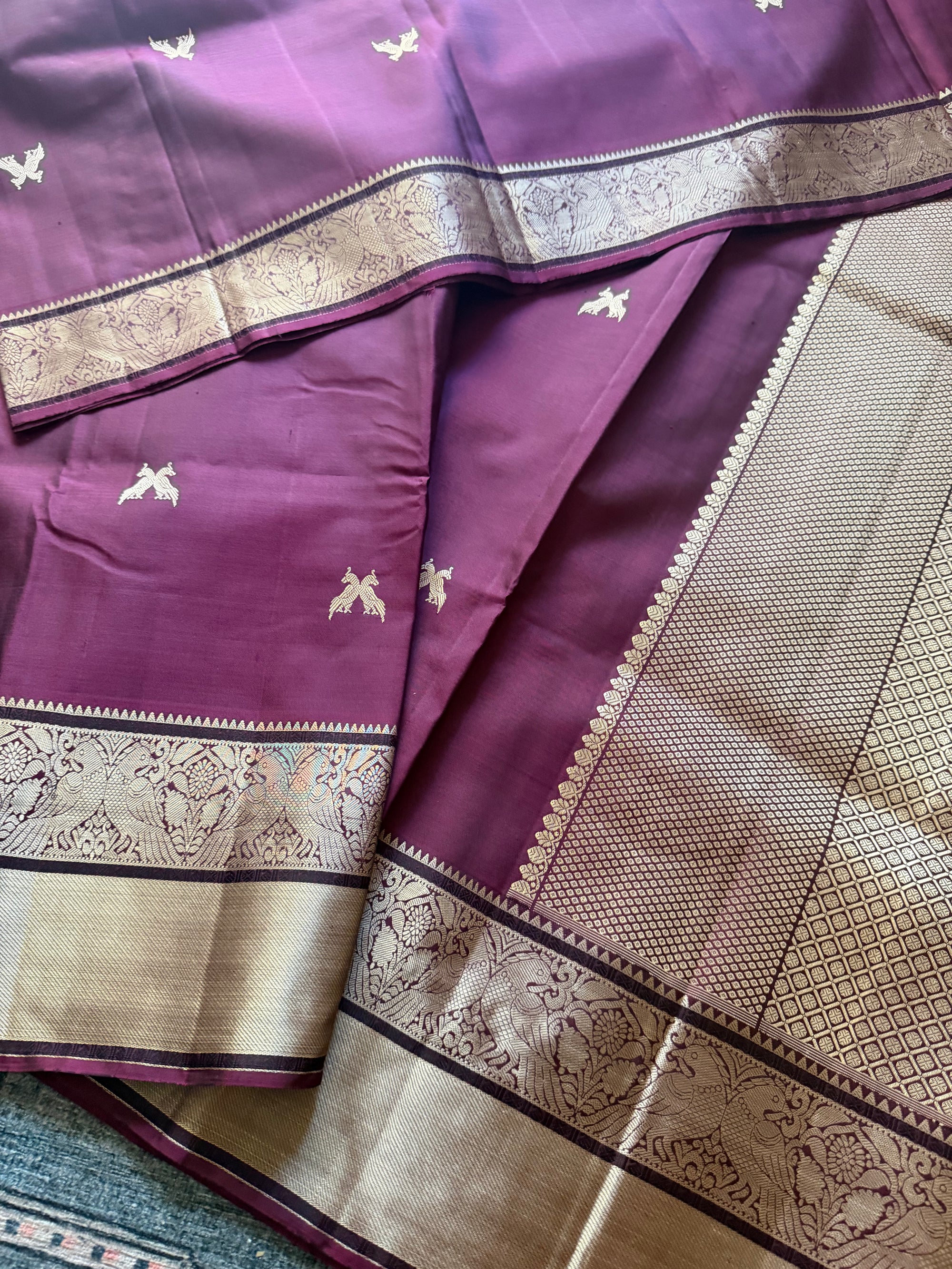 No Zari  Kanjivaram Silk : Jodi Kili (Wine Purple)