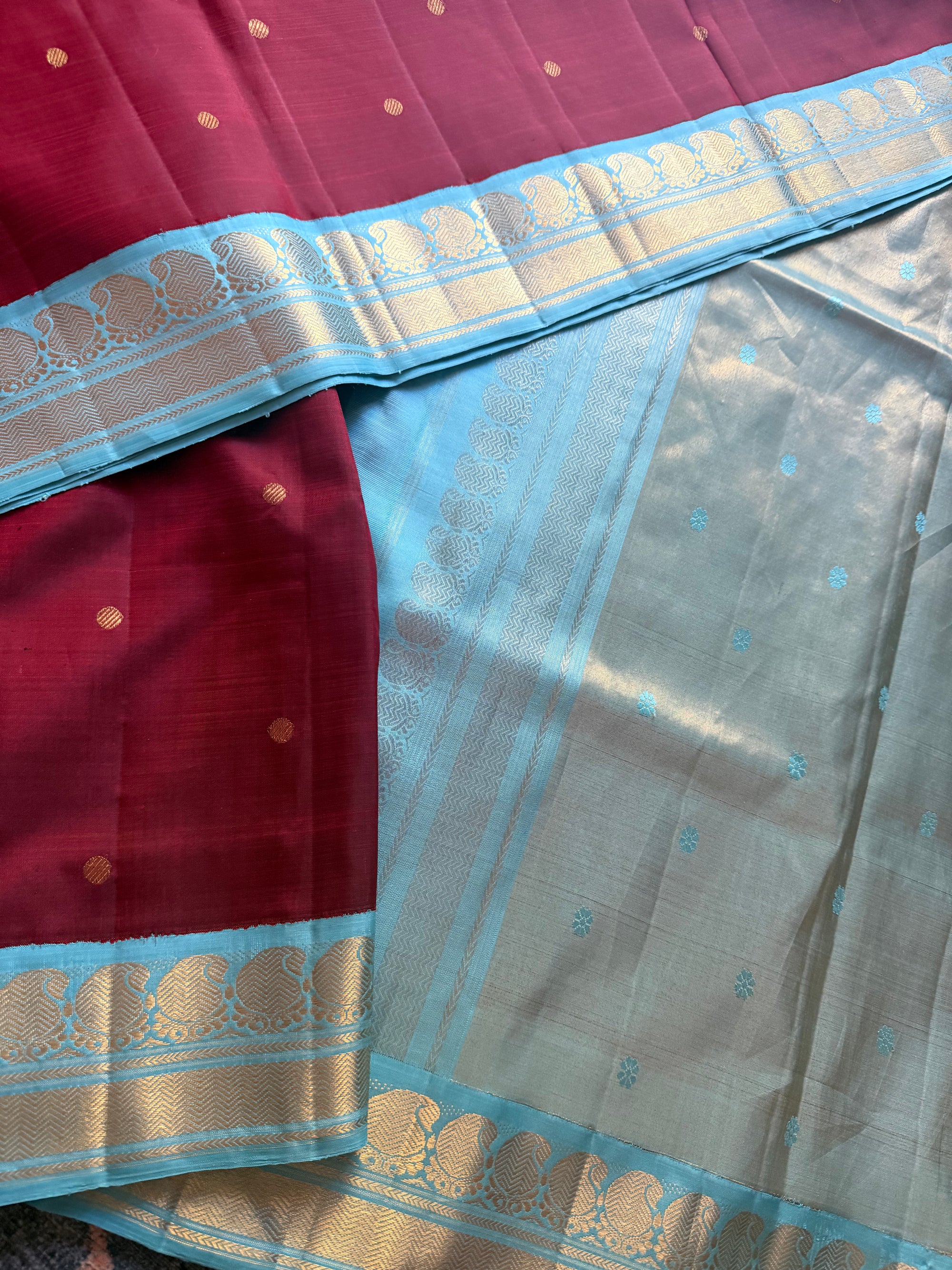 MYTHILI:  VINTAGE KANJIVARAM