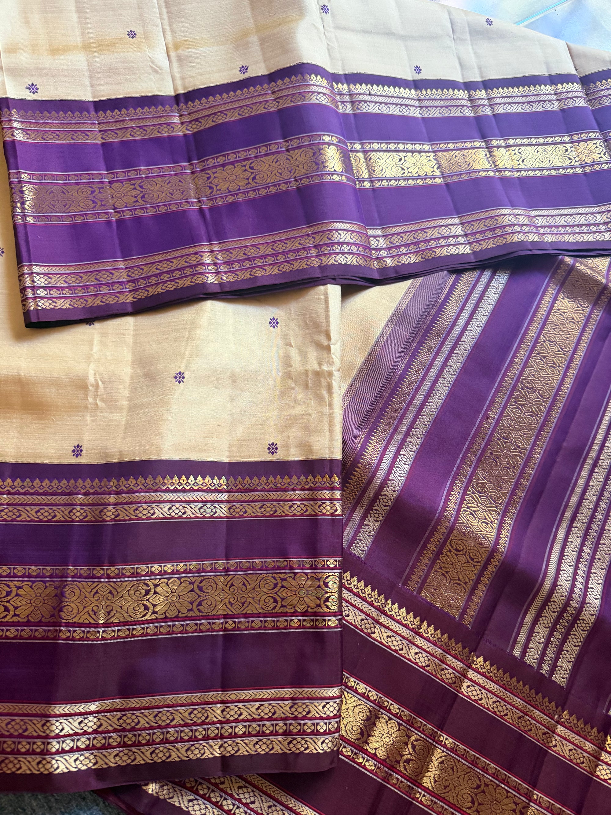 MYTHILI:  VINTAGE KANJIVARAM