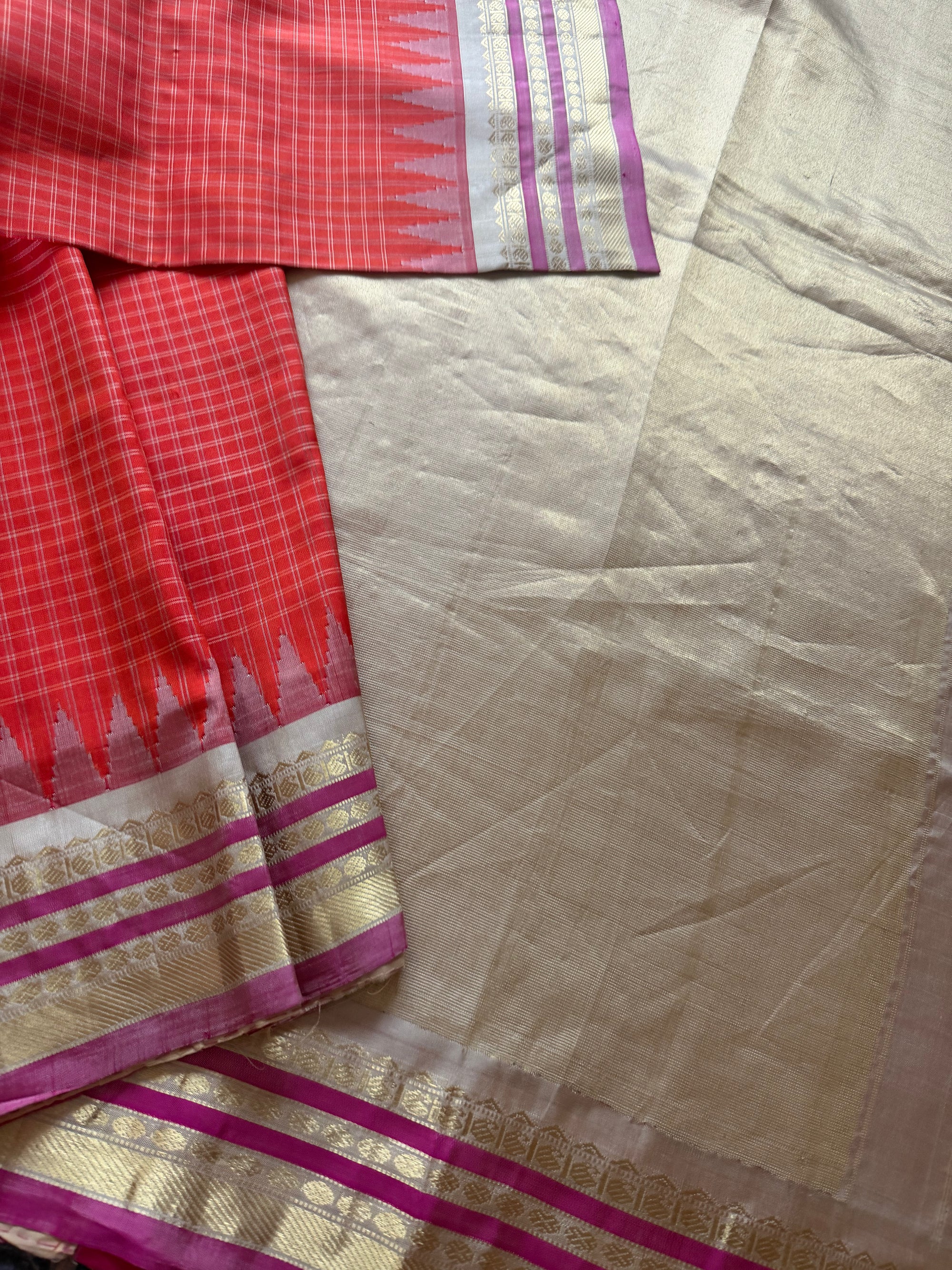 Kuttu Gadwal Silk : Rust Orange + Wheat