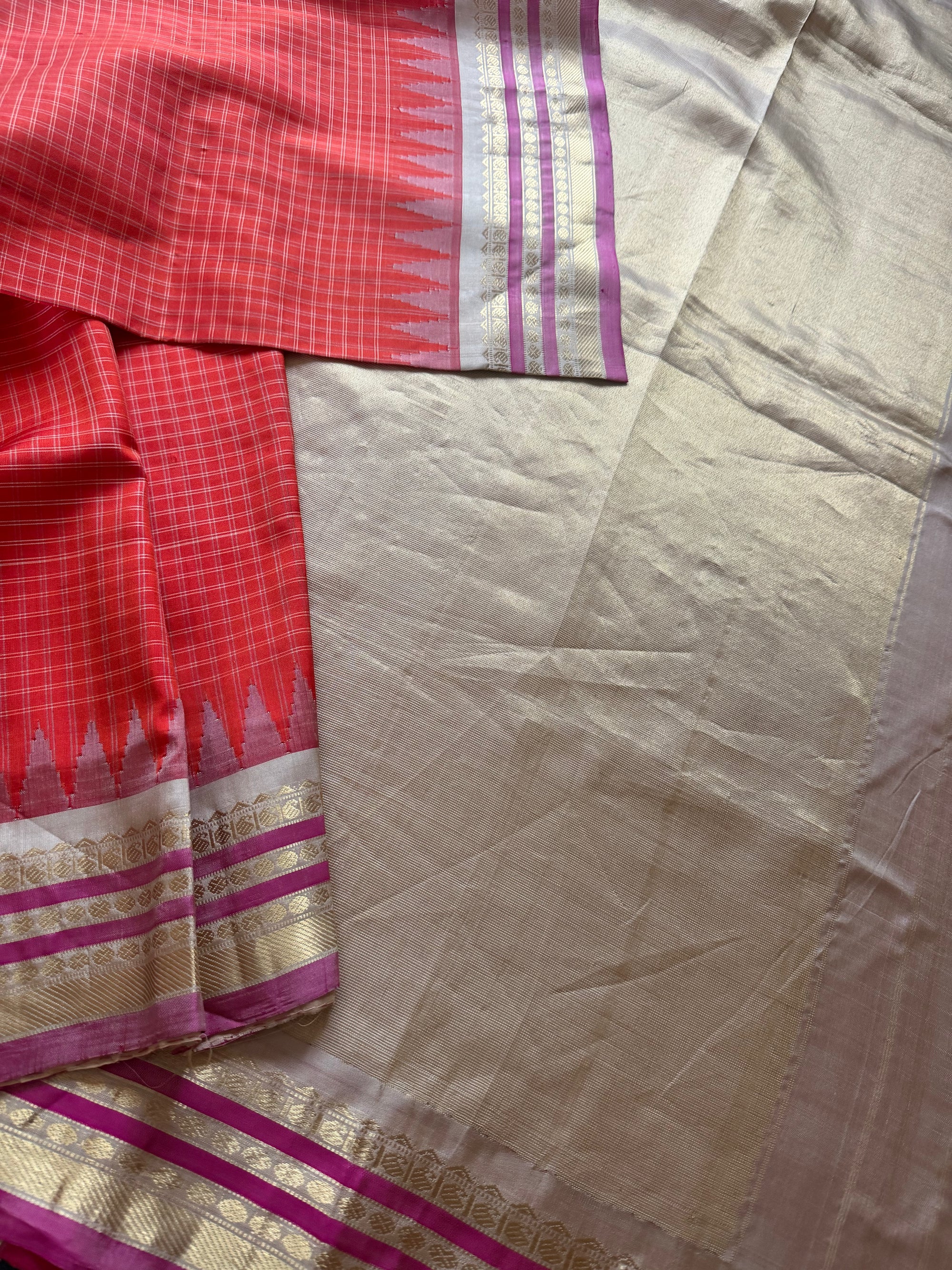 Kuttu Gadwal Silk : Rust Orange + Wheat