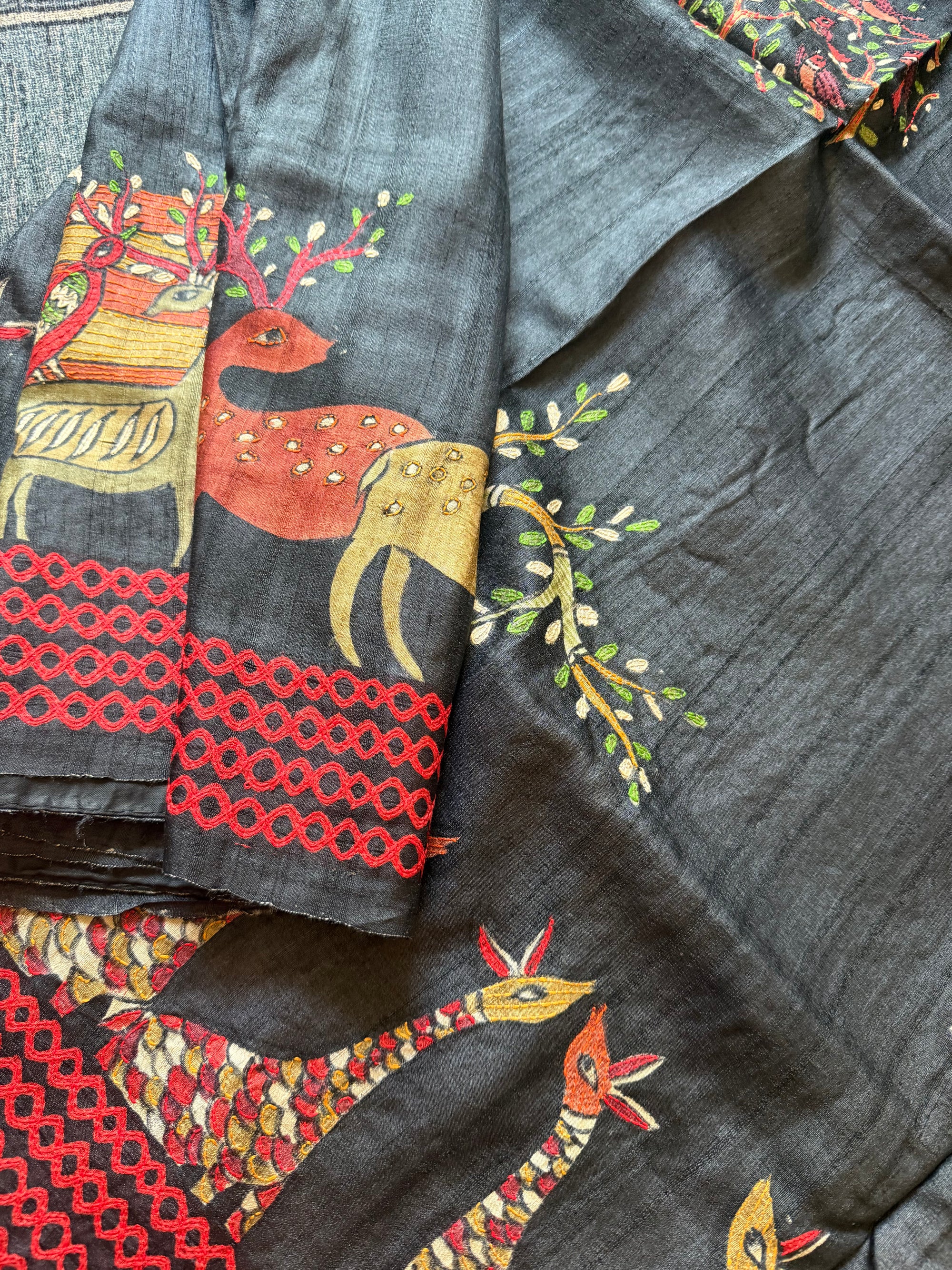 Kamaniya Kantha : Handcrafted Tussar