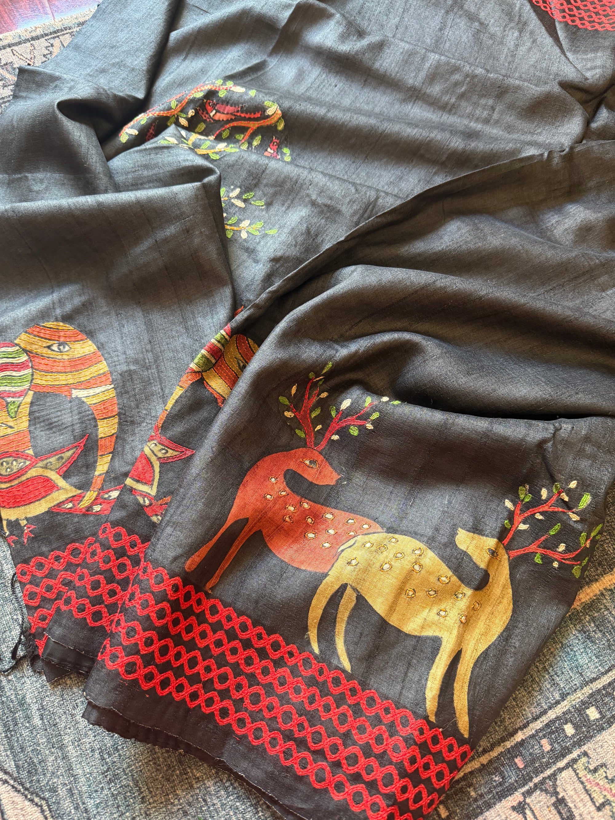 Kamaniya Kantha : Handcrafted Tussar