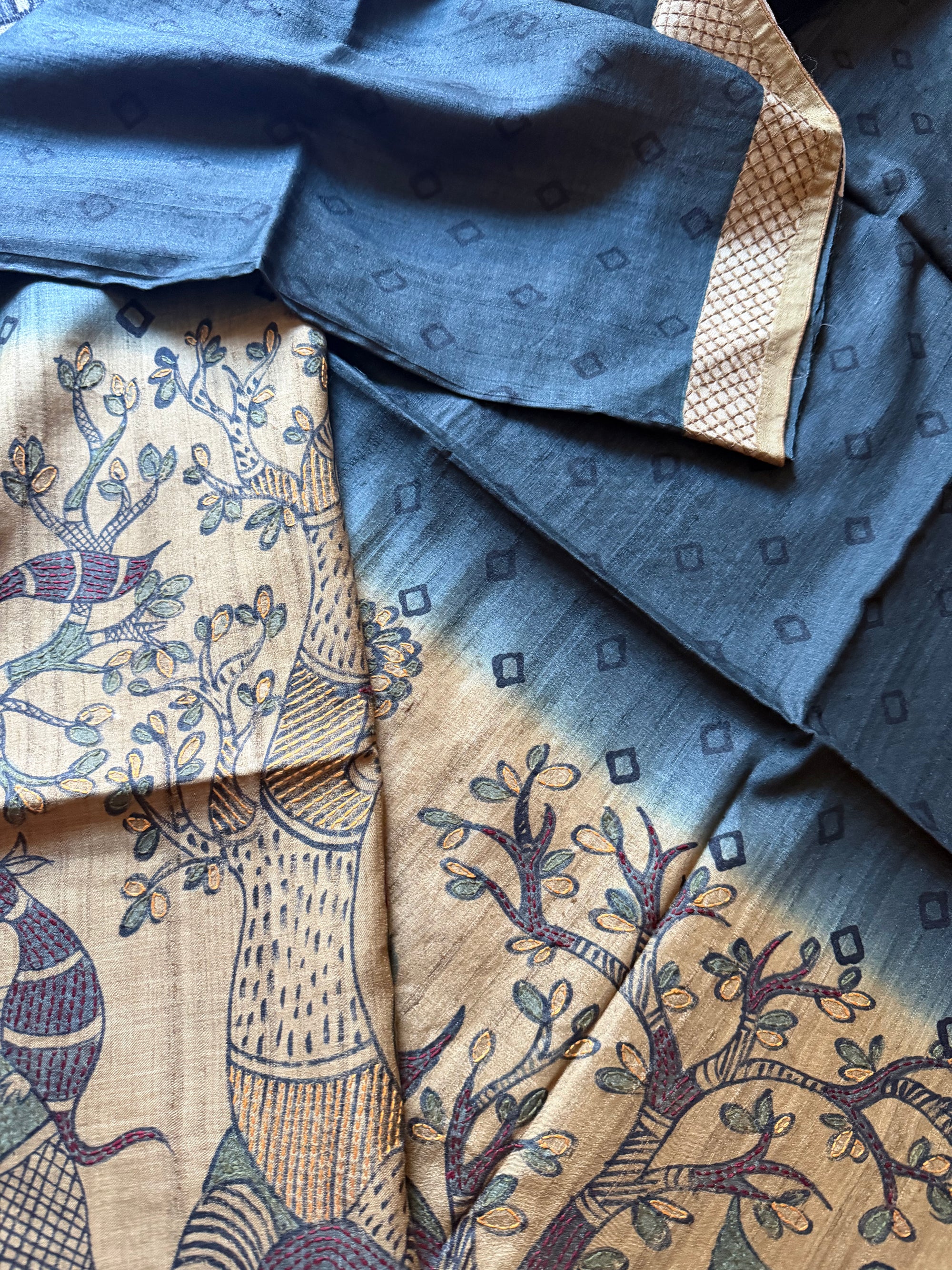 Kamaniya Kantha : Handcrafted Tussar