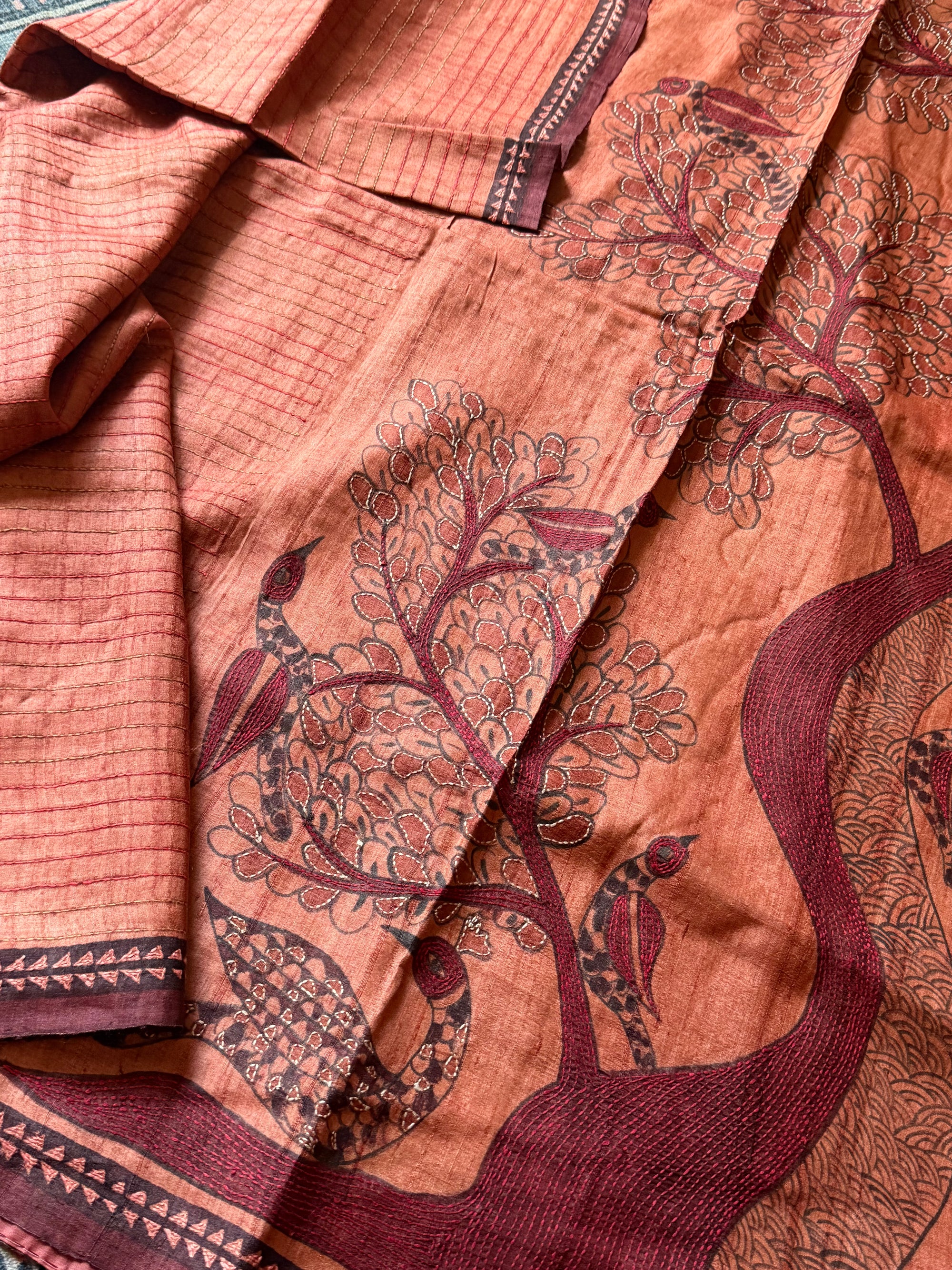Kamaniya Kantha : Handcrafted Tussar