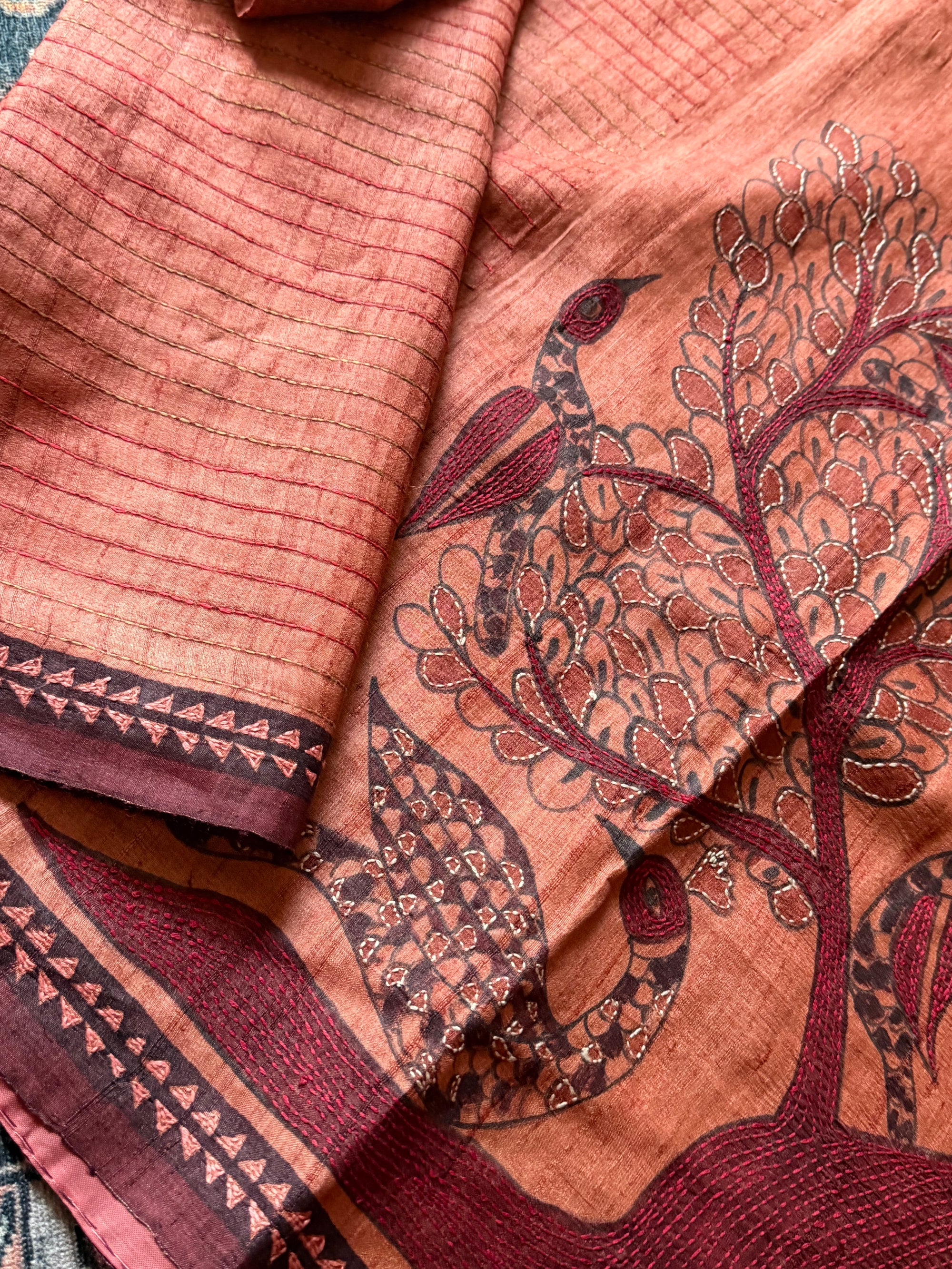 Kamaniya Kantha : Handcrafted Tussar