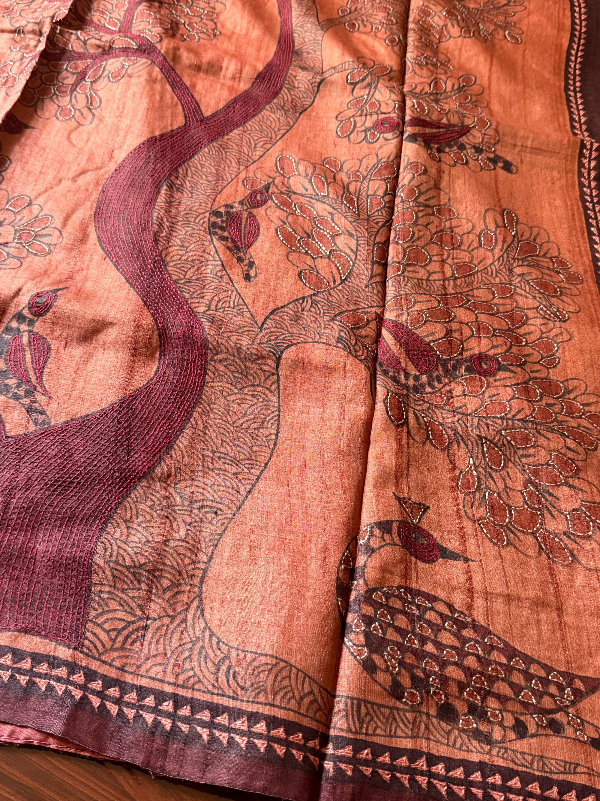 Kamaniya Kantha : Handcrafted Tussar