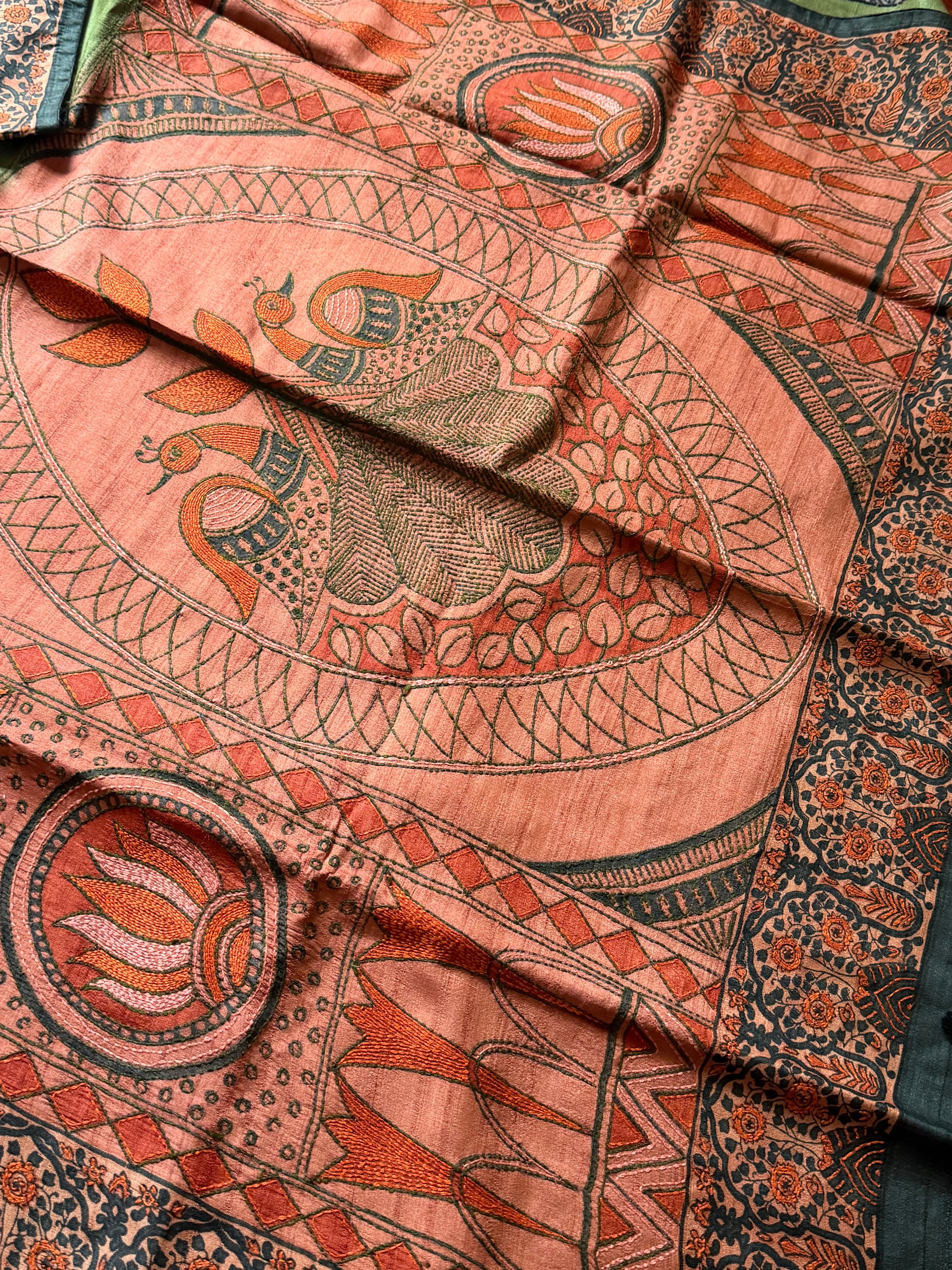 Kamaniya Kantha : Handcrafted Tussar