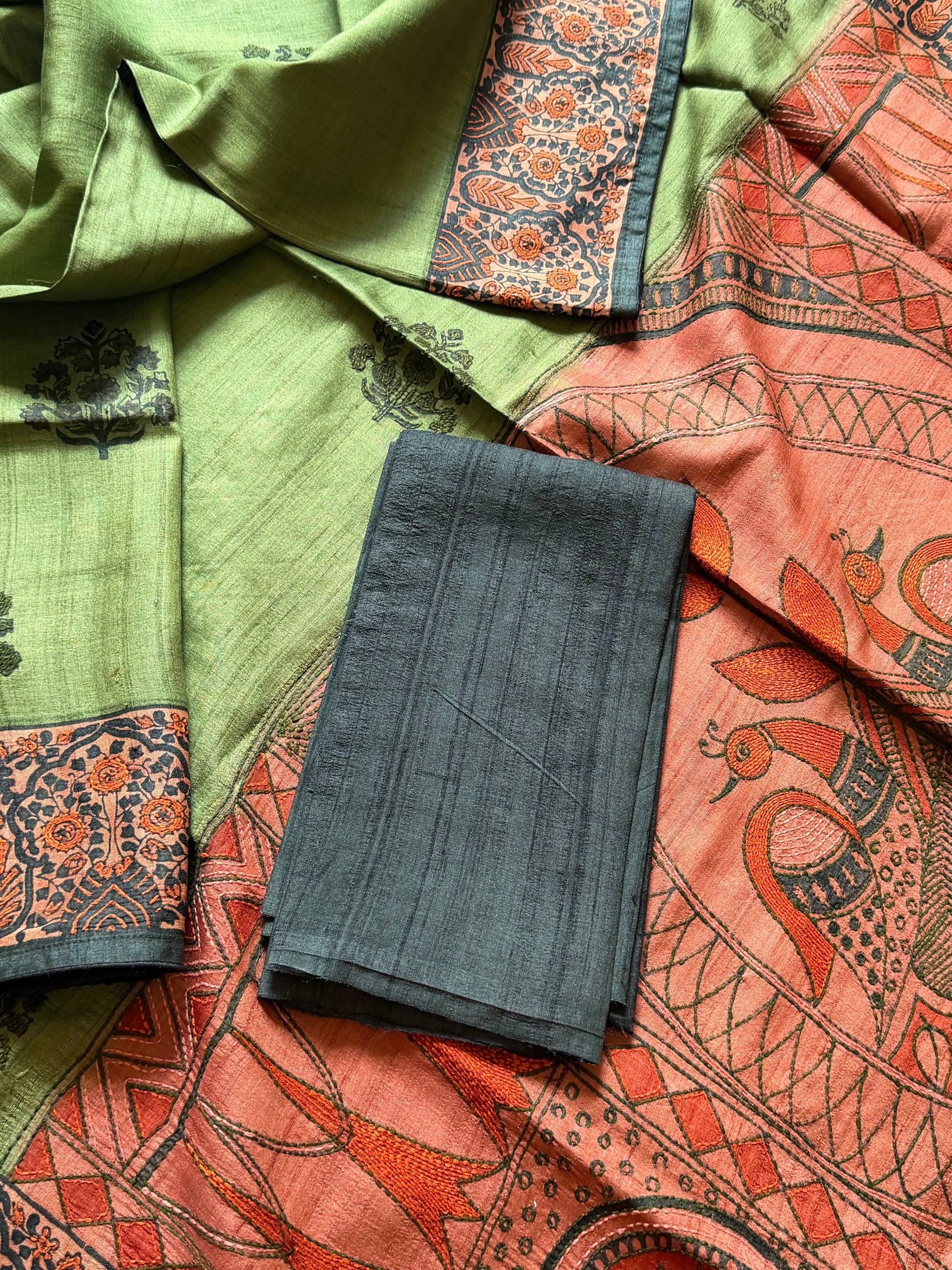 Kamaniya Kantha : Handcrafted Tussar