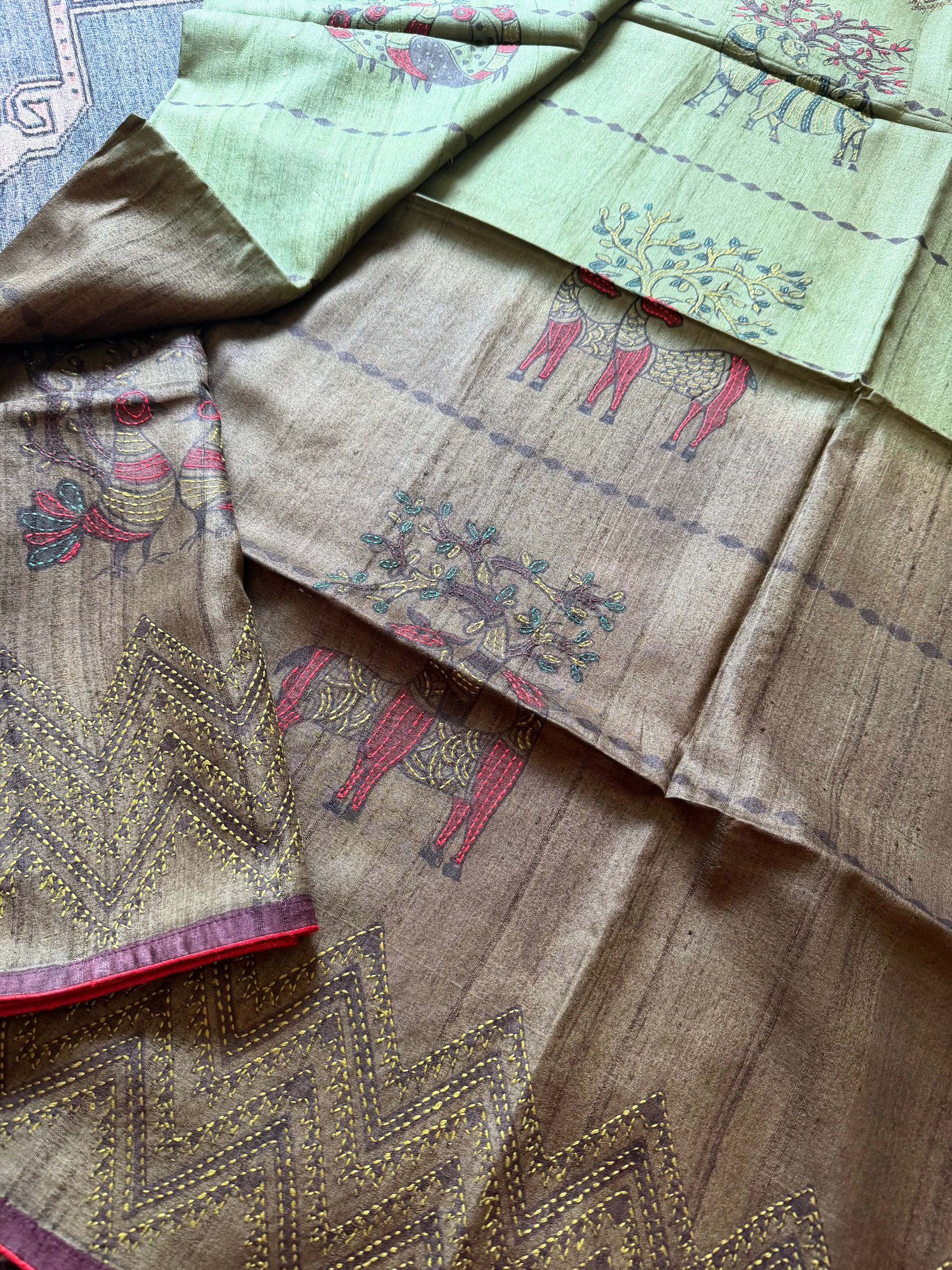 Kamaniya Kantha : Handcrafted Tussar