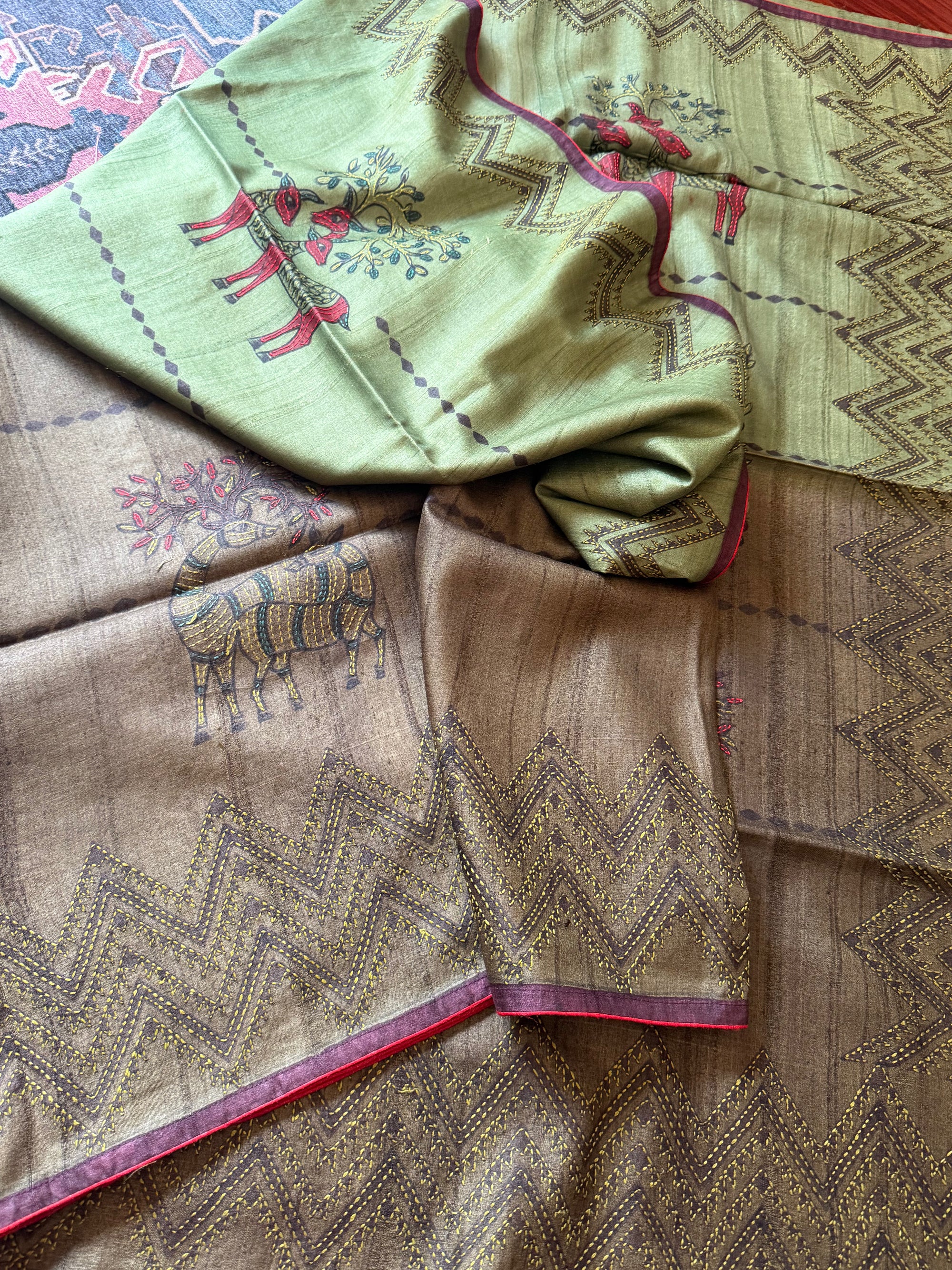 Kamaniya Kantha : Handcrafted Tussar