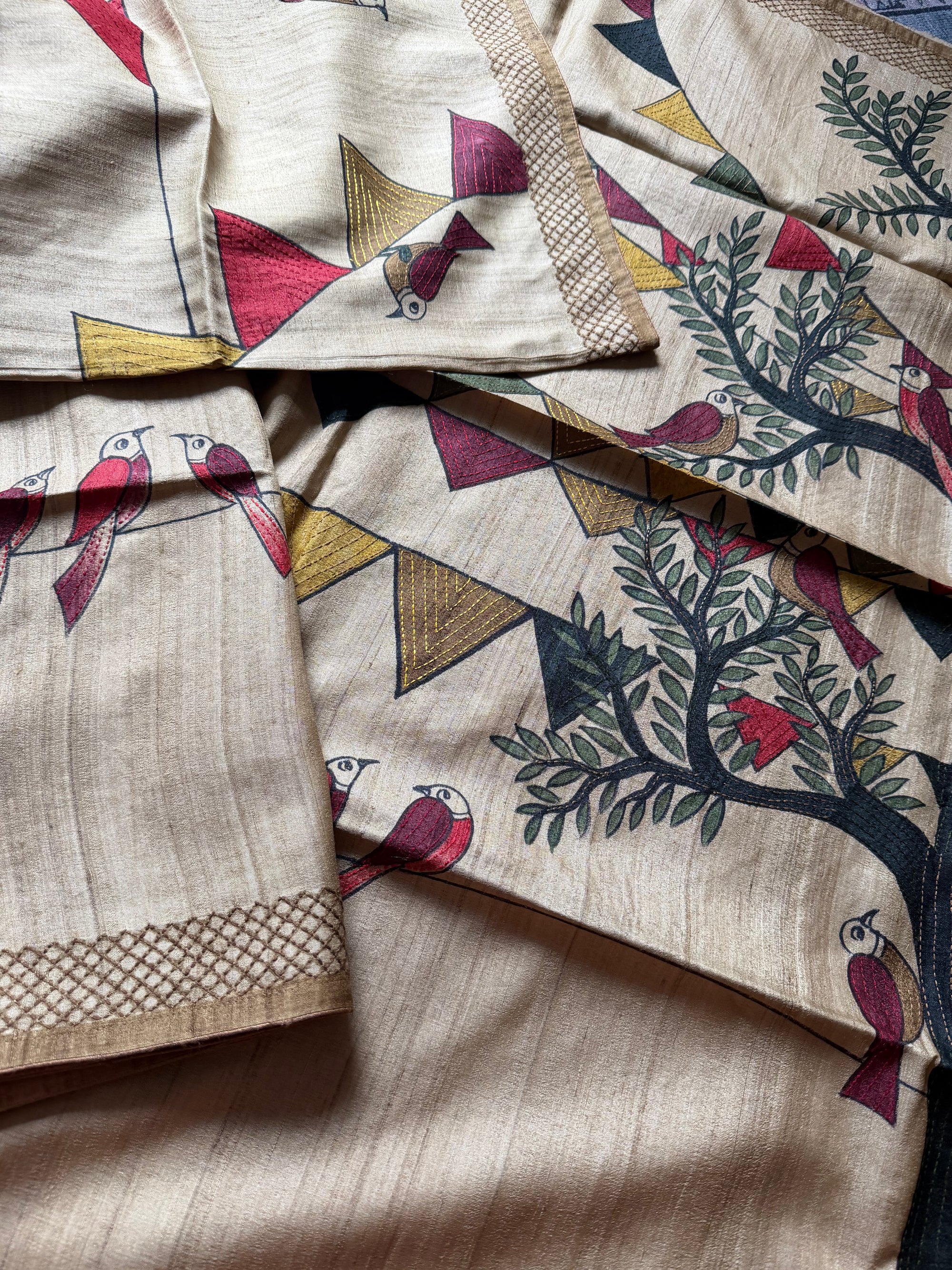 Kamaniya Kantha : Handcrafted Tussar